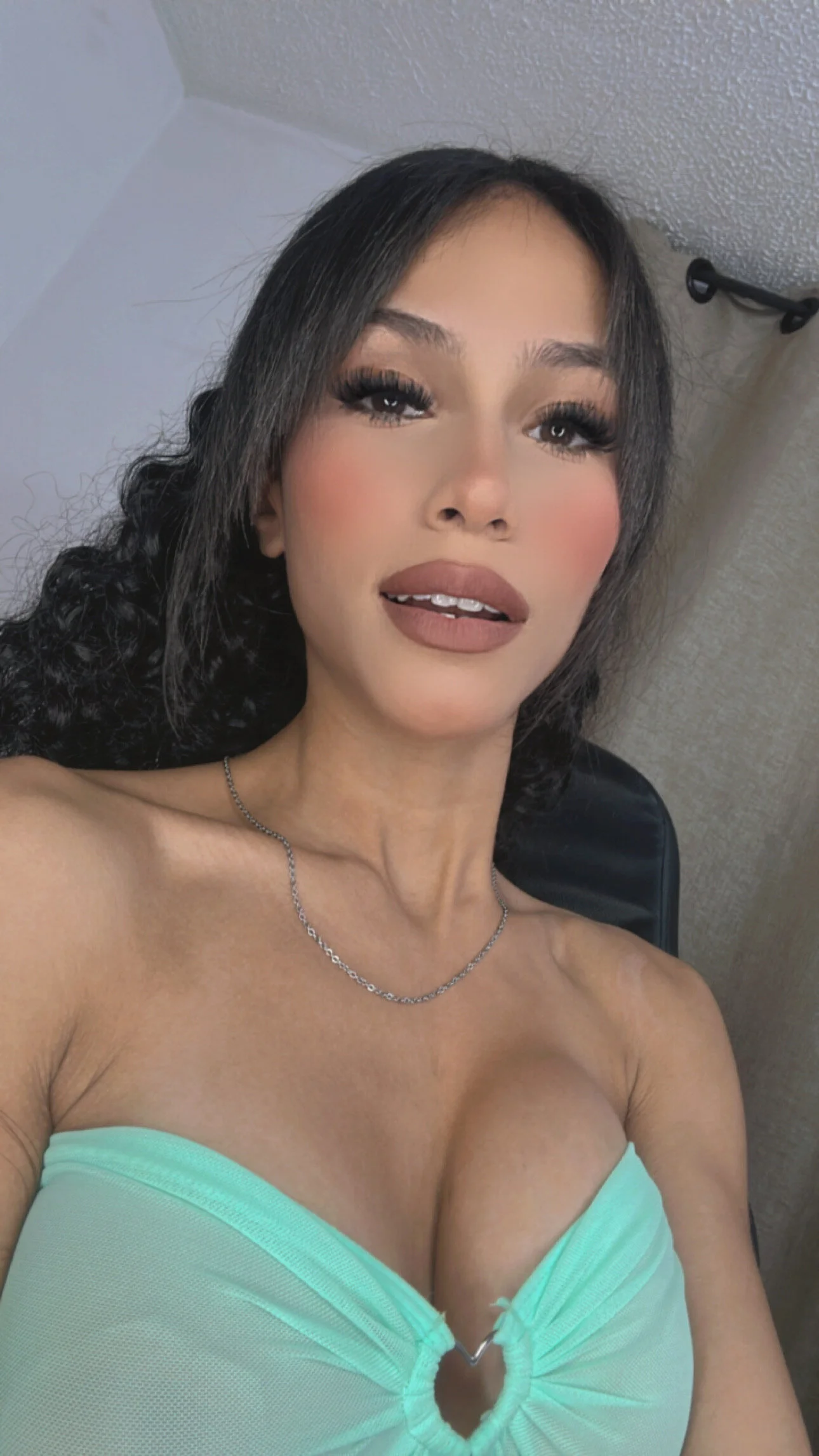XXX Porn Photo of Nude Miaa_love6969 30