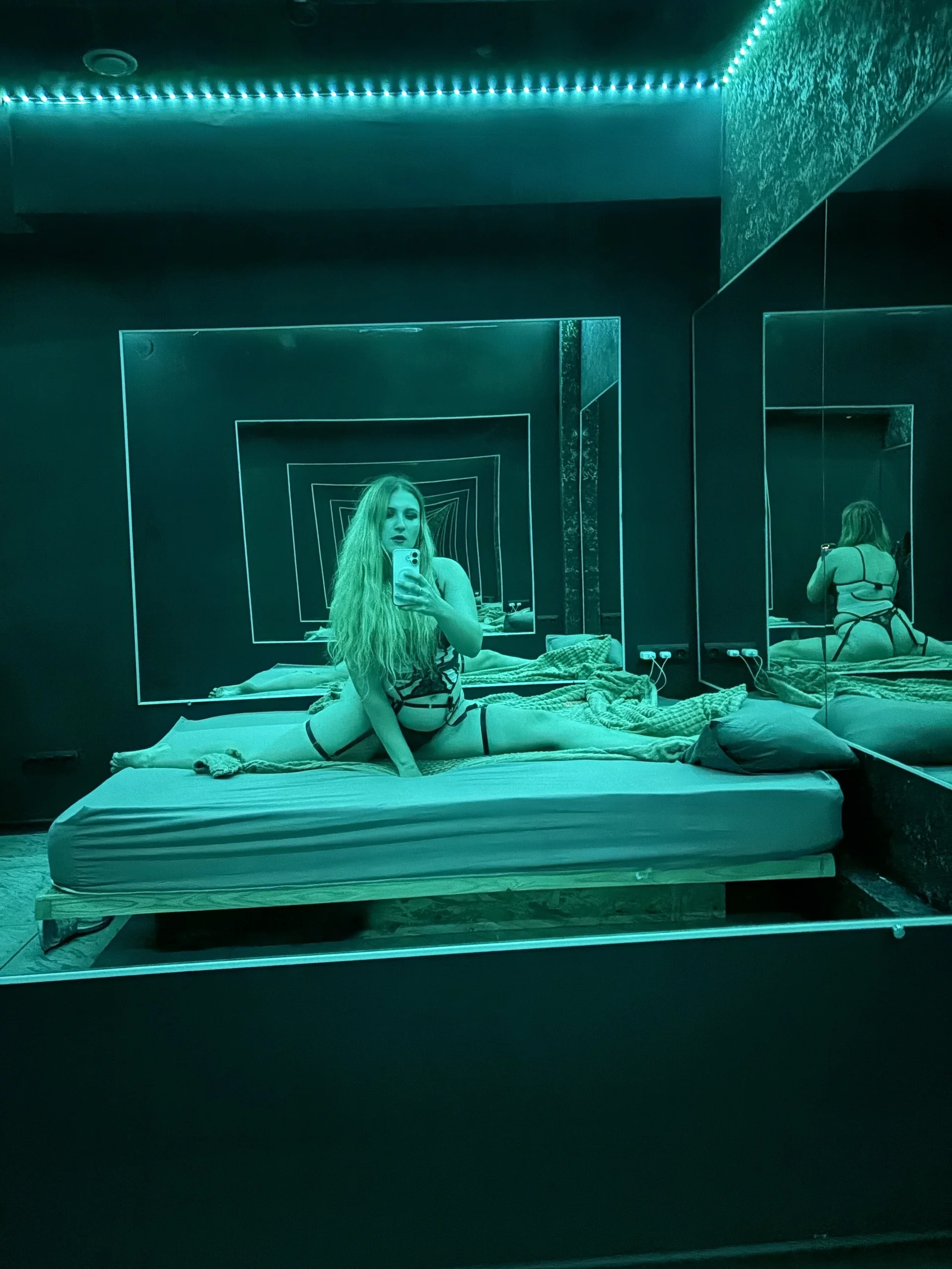 XXX Porn Photo of Nude AdelRich 9