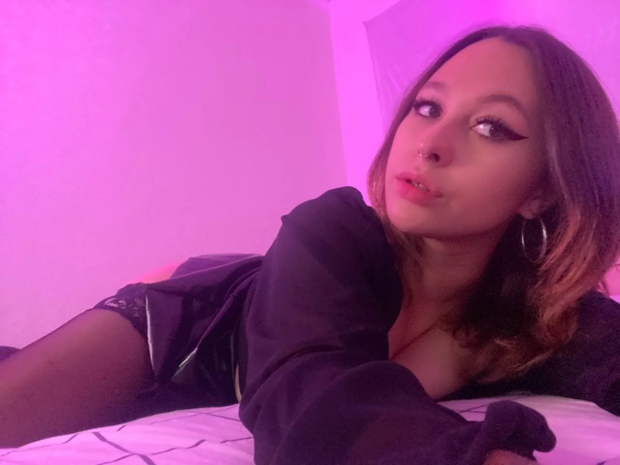 XXX Porn Photo of Nude karolineneuer_ 3