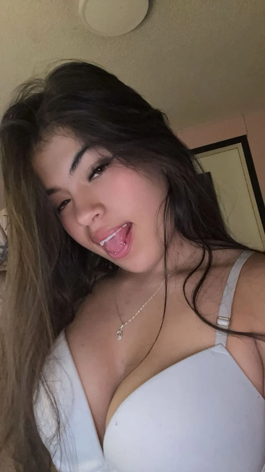 XXX Porn Photo of Nude Katia_pretty_x 30