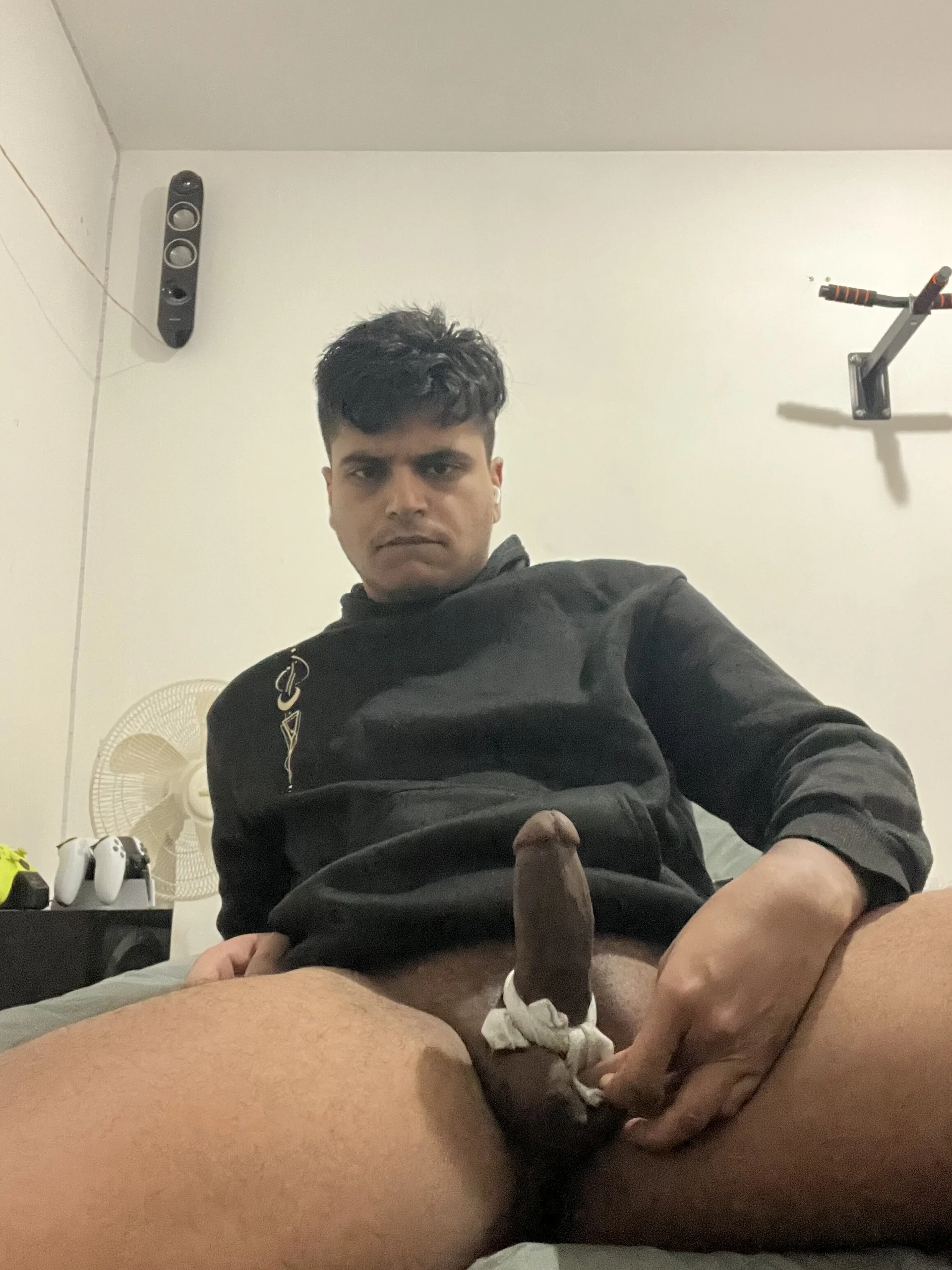 XXX Porn Photo of Nude Noam7080z 4