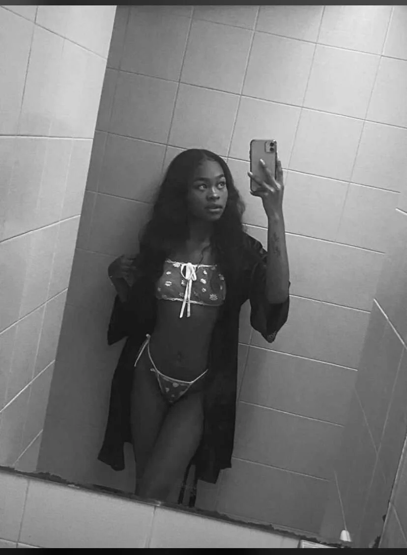 XXX Porn Photo of Nude LiaJohnnson 4