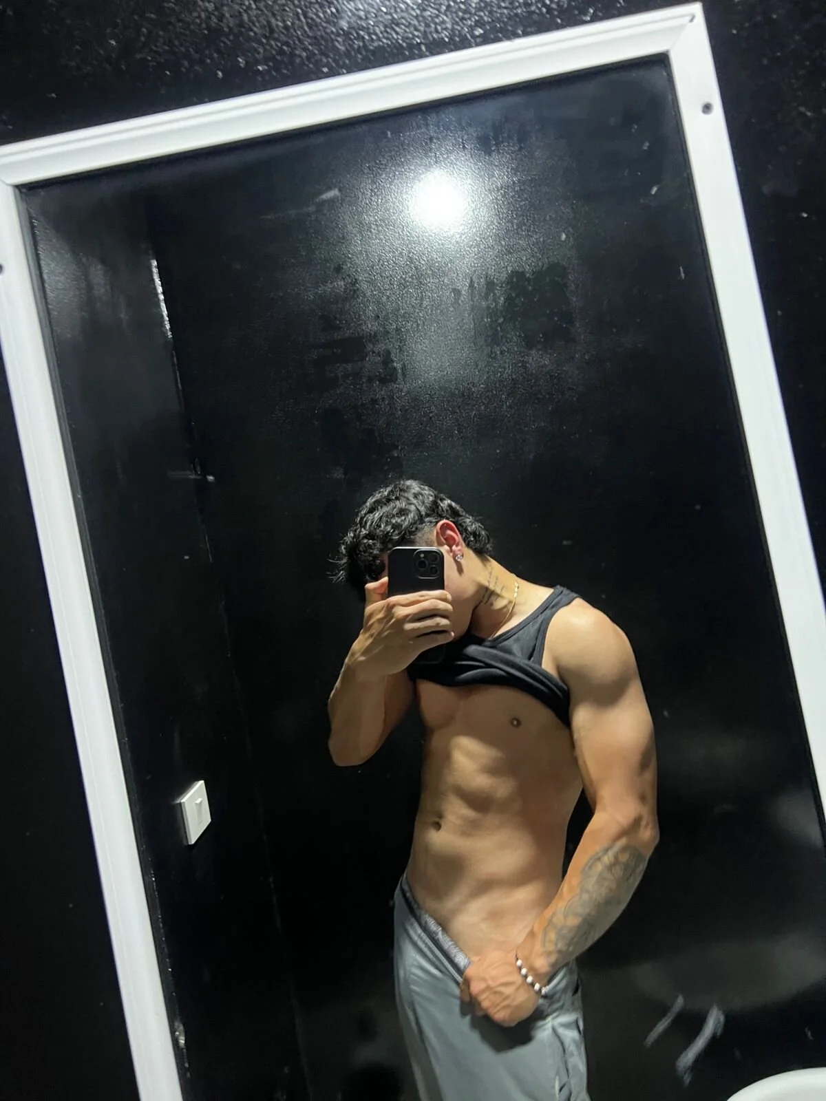 XXX Porn Photo of Nude Noah_Sins 13