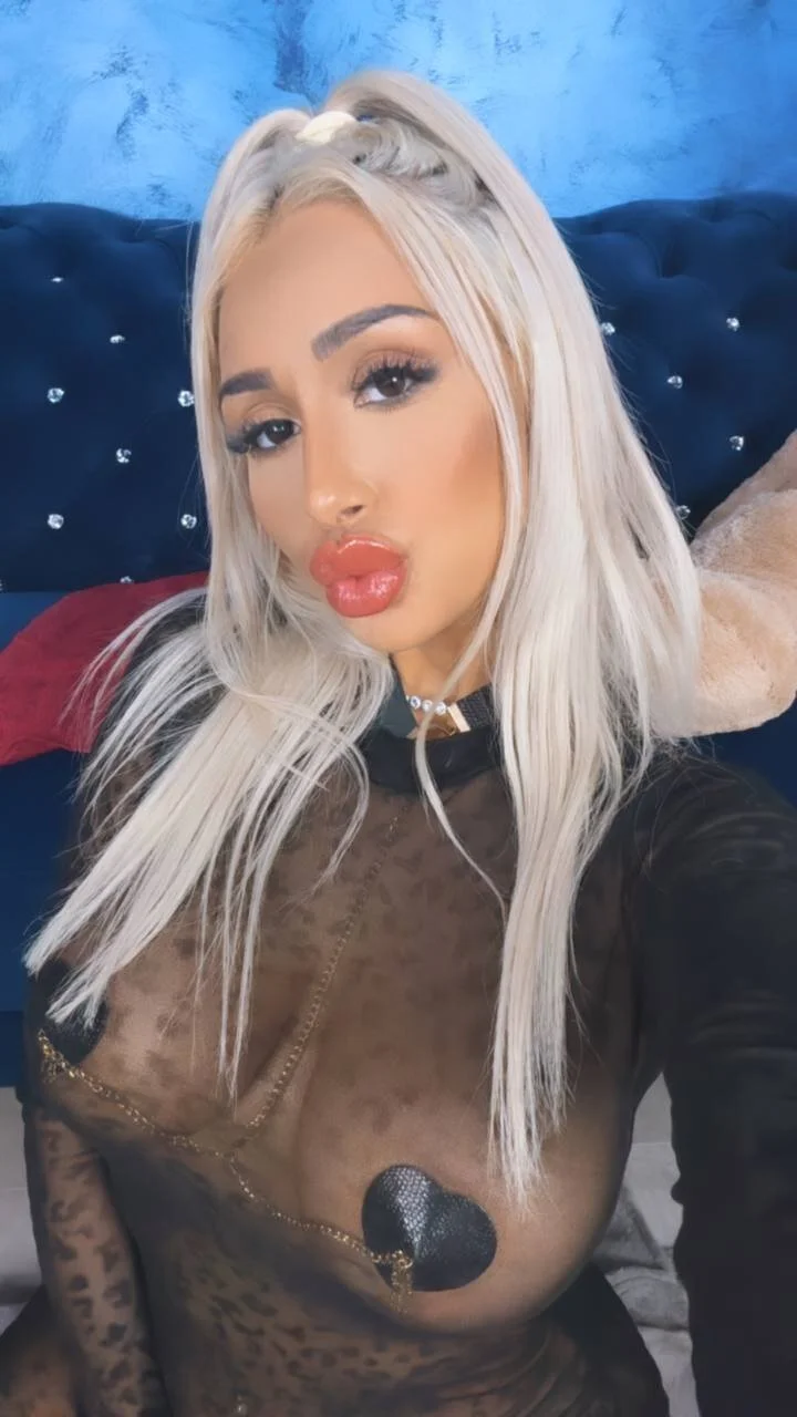 XXX Porn Photo of Nude GoldenAmber 5