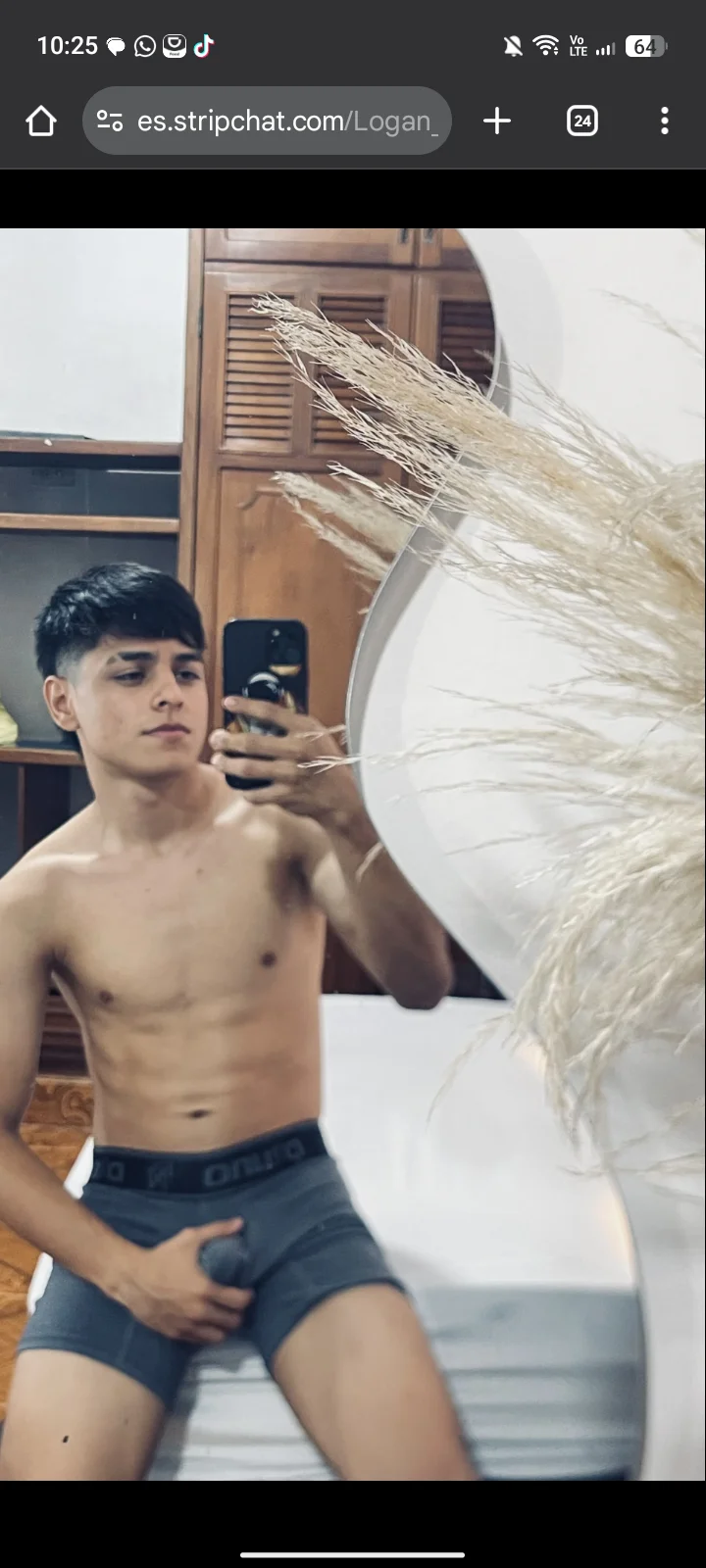 XXX Porn Photo of Nude Logan_Jhonson19 3
