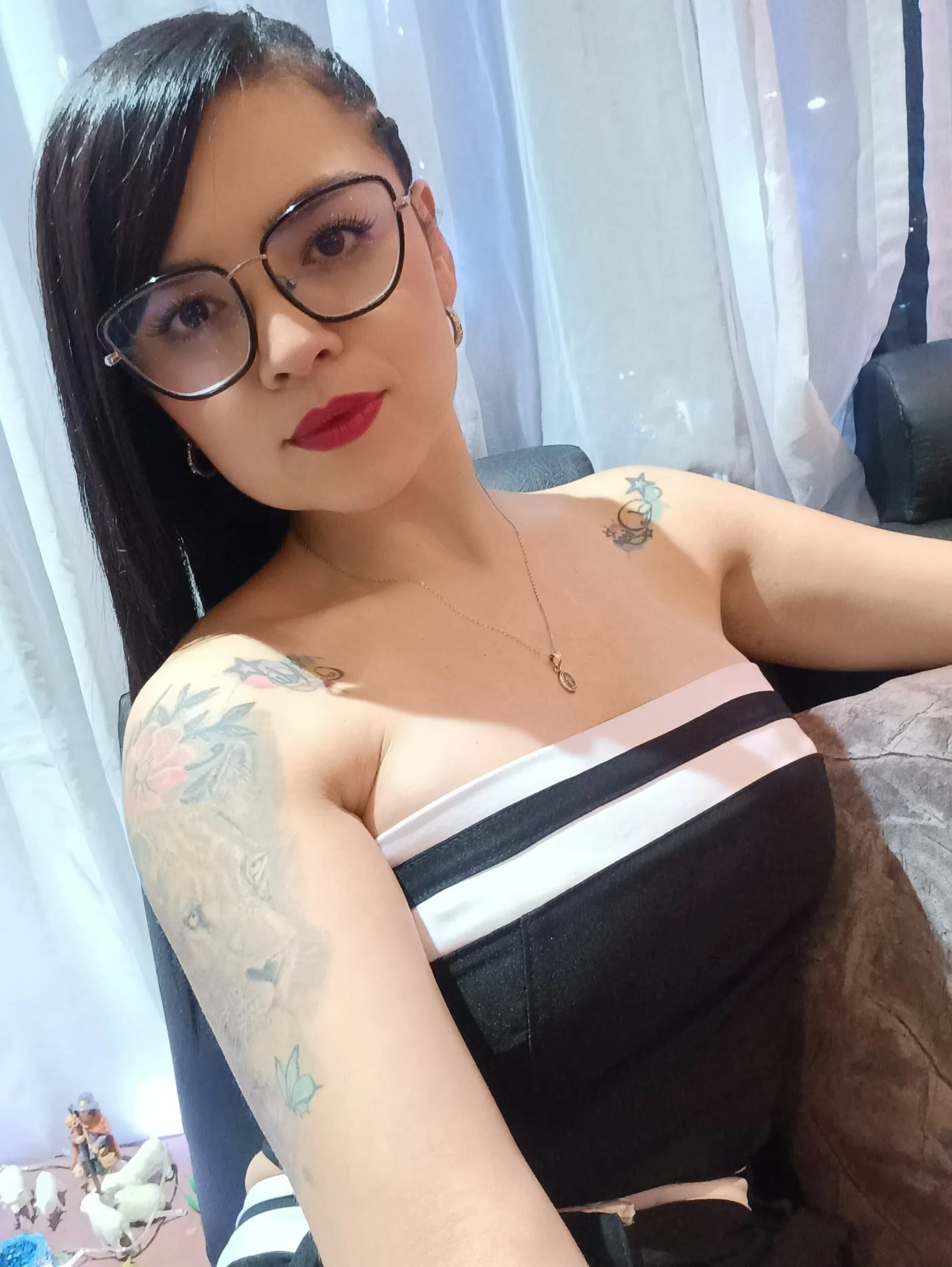 XXX Porn Photo of Nude LunaVelveth_ 3