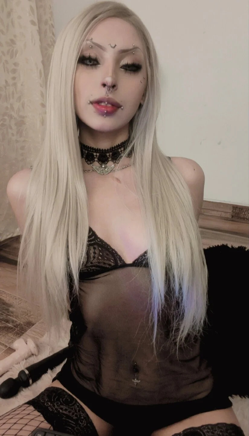 XXX Porn Photo of Nude Liu_Mystik 11