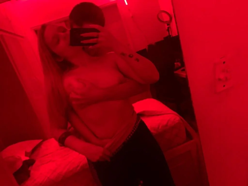 XXX Porn Photo of Nude CasalDixon 2