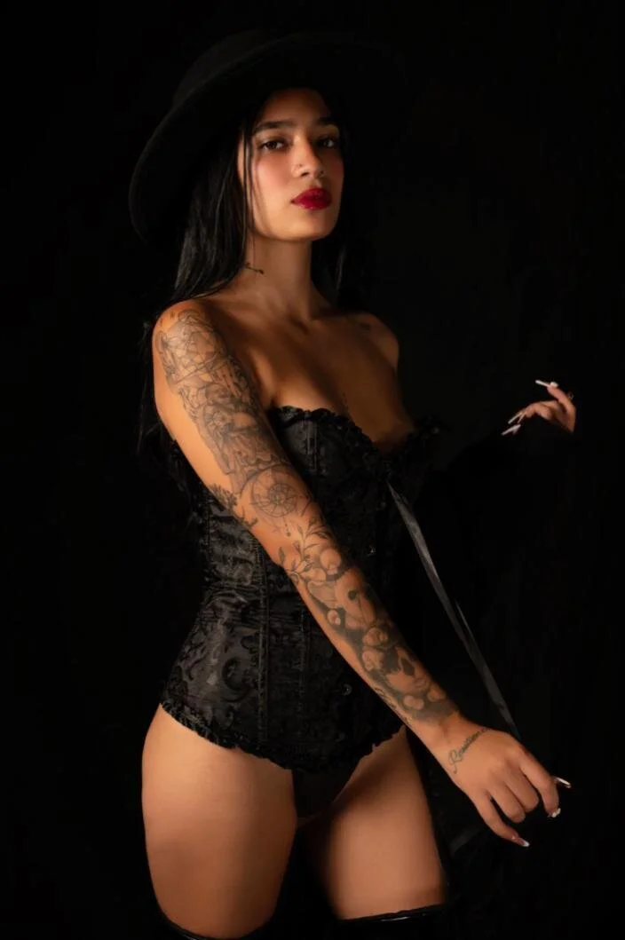 XXX Porn Photo of Nude laura_rouse_ 41