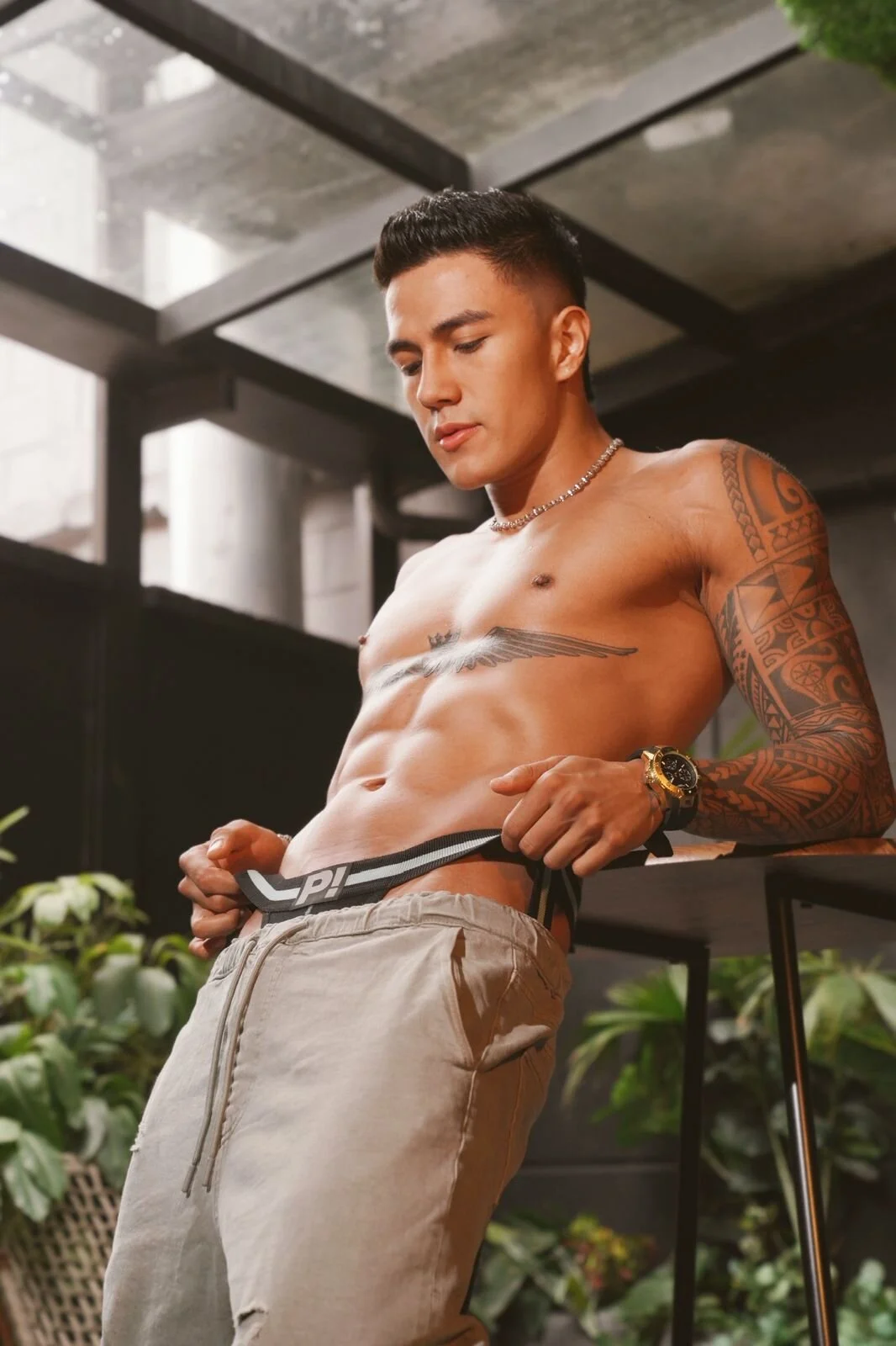 XXX Porn Photo of Nude aaron_bolt 7