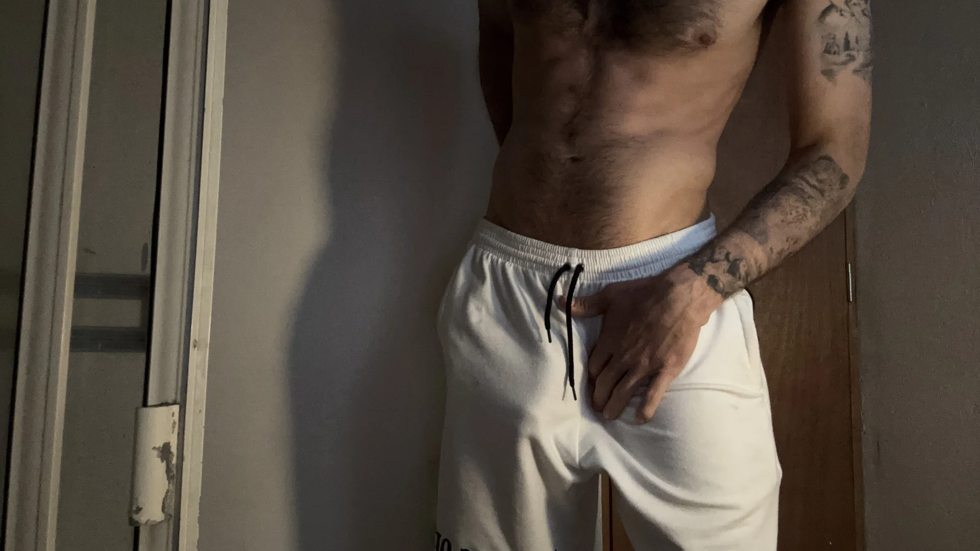 XXX Porn Photo of Nude Karim_mansur 28