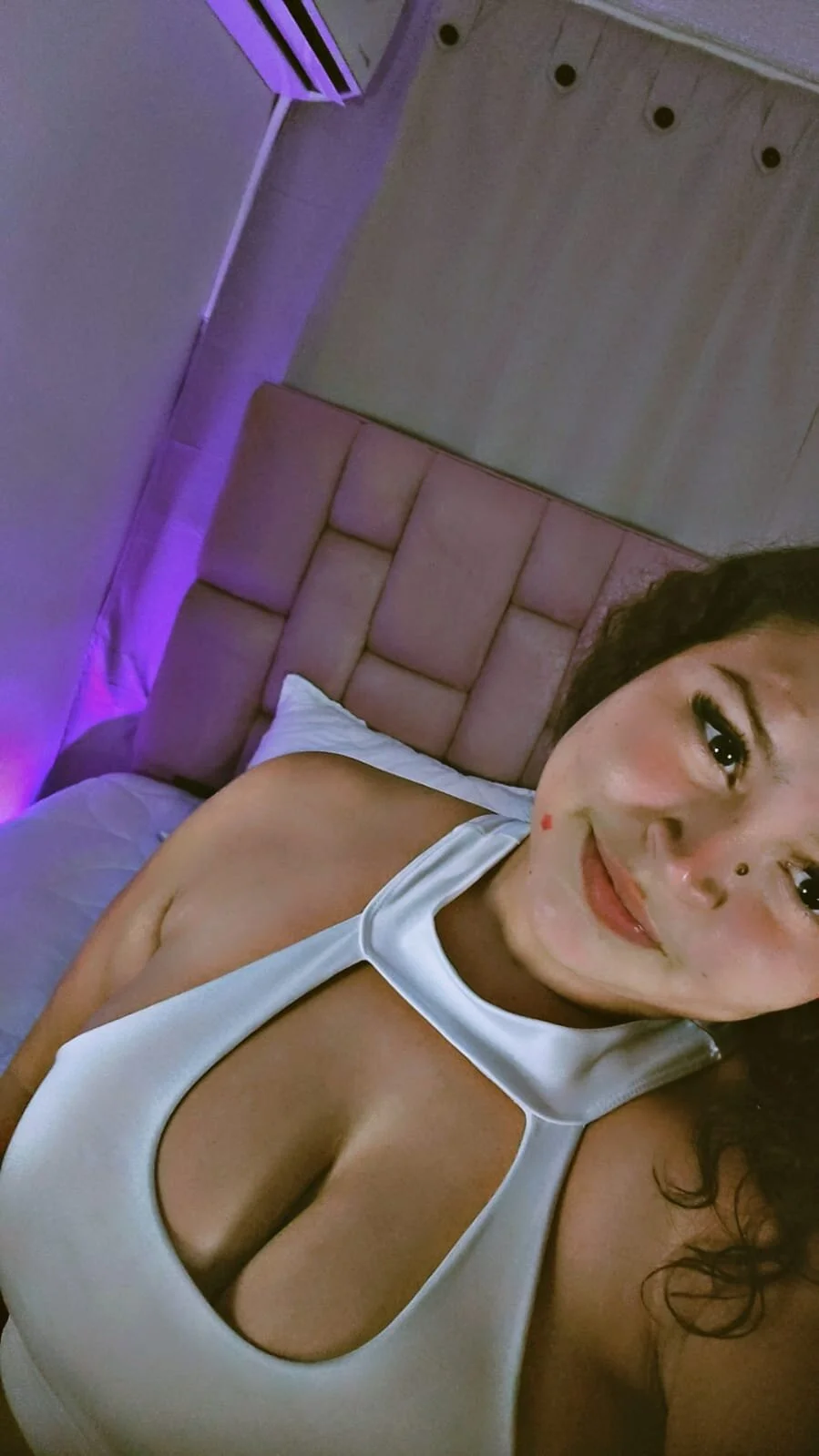 XXX Porn Photo of Nude Emily_deluxe18 13