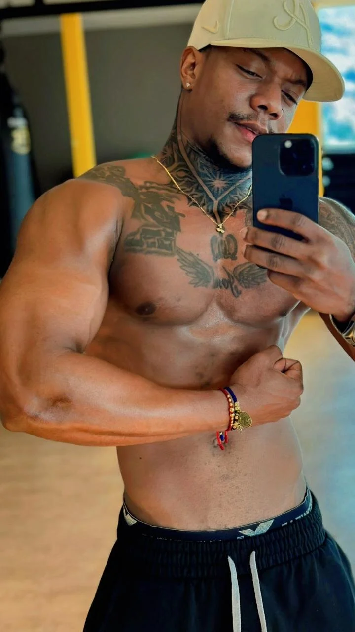 XXX Porn Photo of Nude ronnie_7777 101