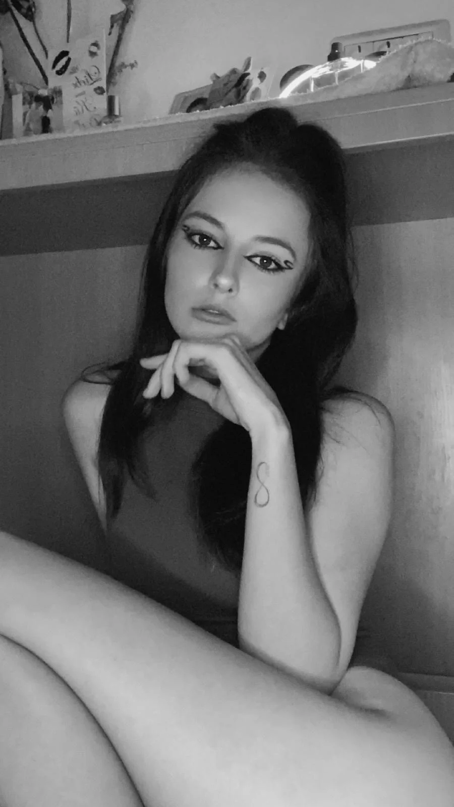 XXX Porn Photo of Nude Arria_Stark 2