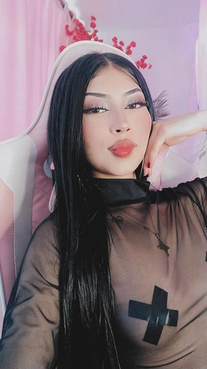 XXX Porn Photo of Nude Sacred_Sin_Room 3
