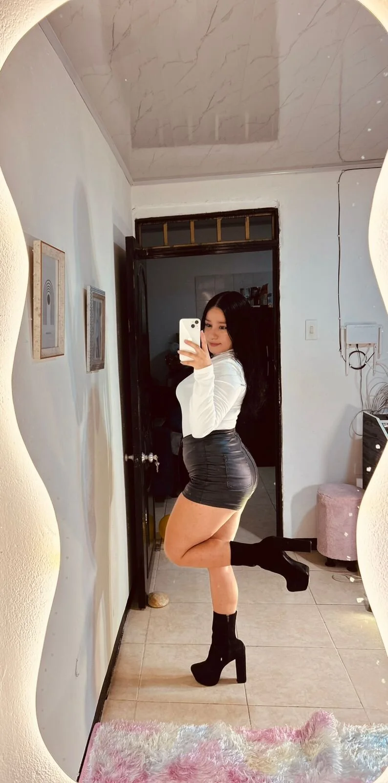 XXX Porn Photo of Nude Loly_petite 20
