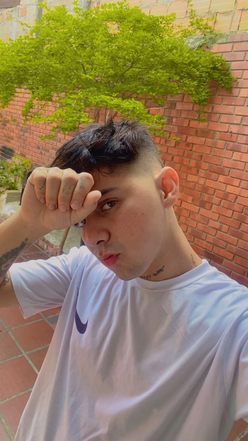 XXX Porn Photo of Nude Yeison_gomezz 2