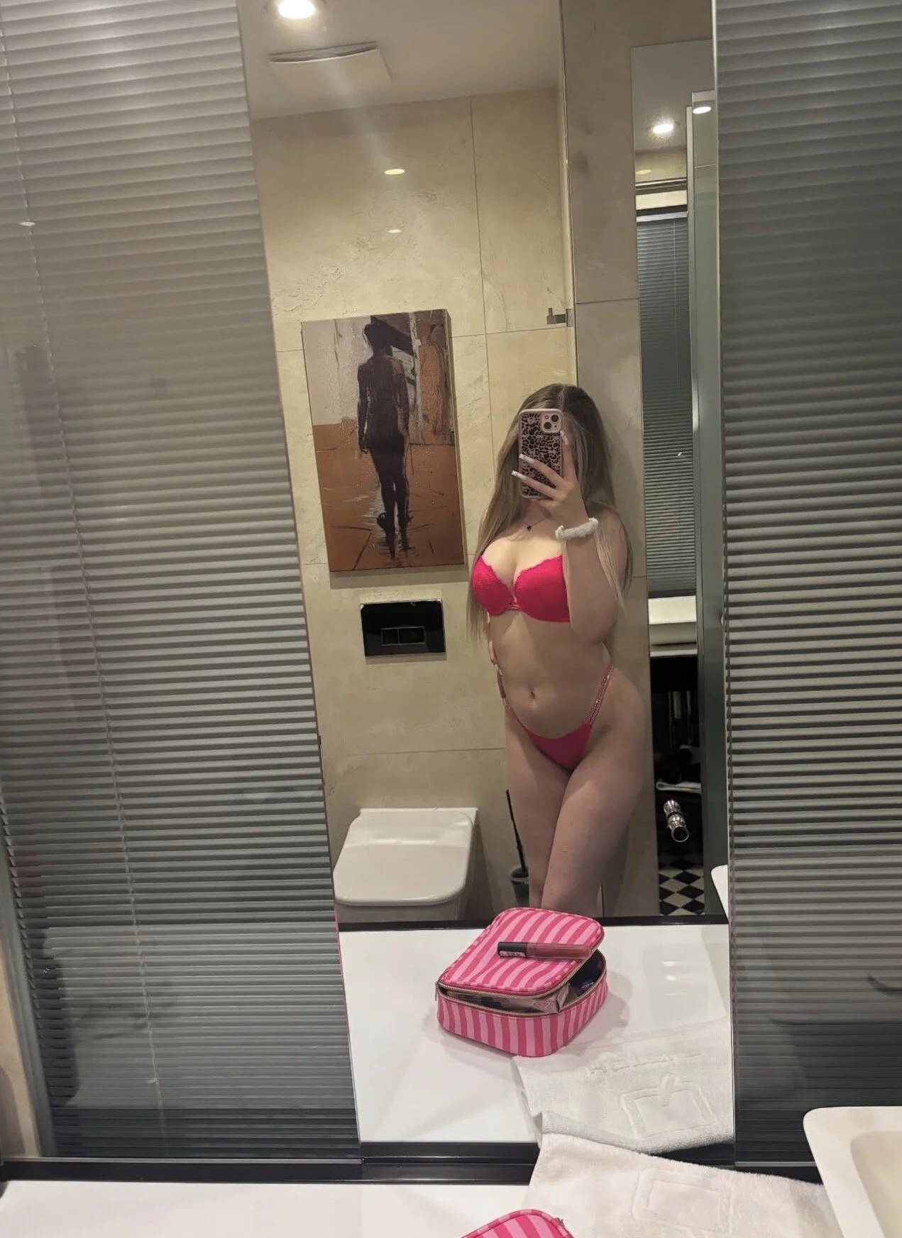 XXX Porn Photo of Nude Holly-Glamour 50