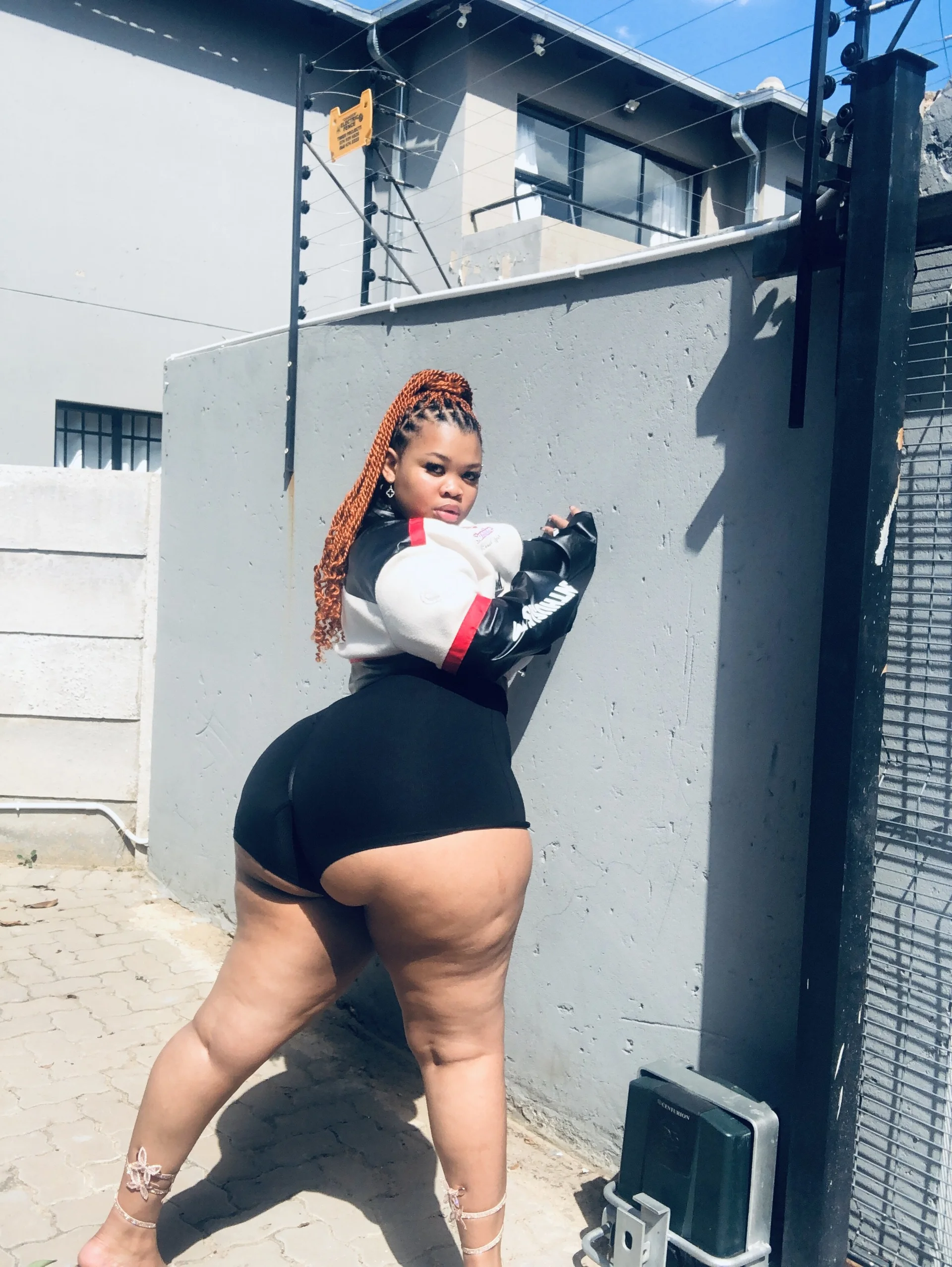 XXX Porn Photo of Nude Thick_Ass_Barbiie 4