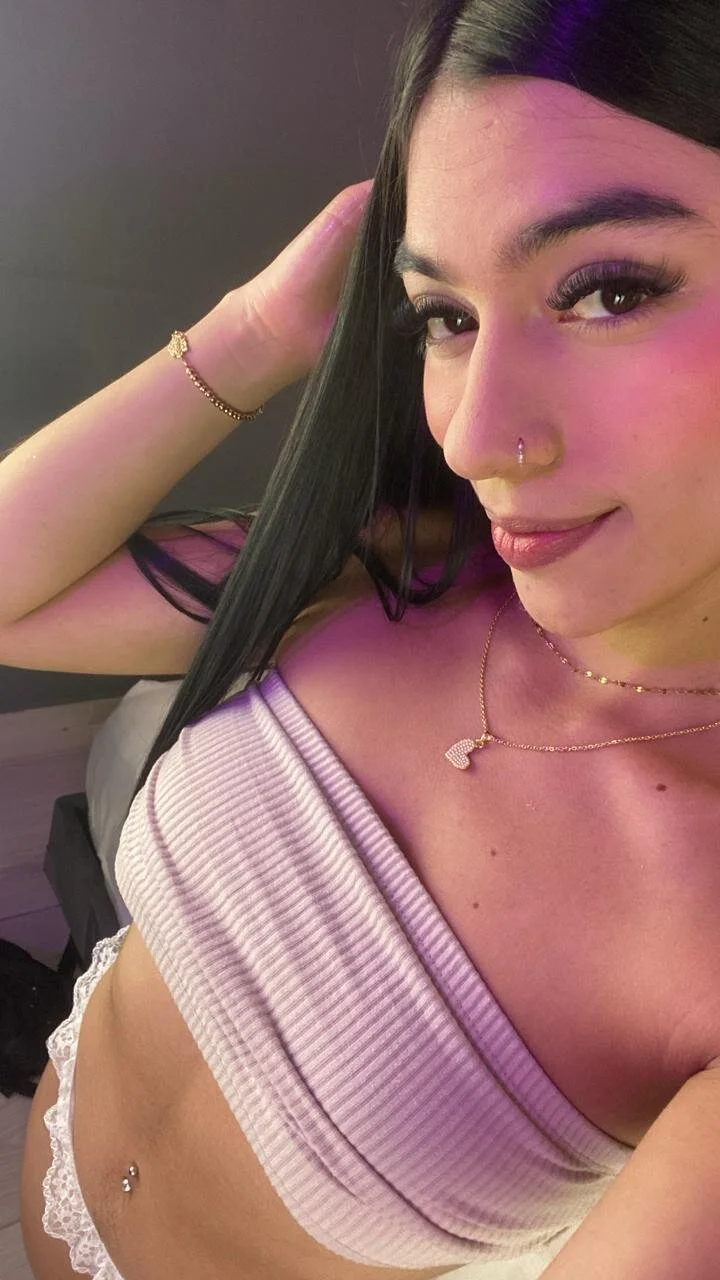 XXX Porn Photo of Nude Nicolee19 12