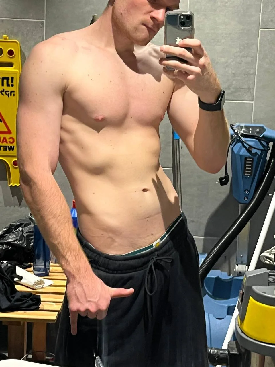 XXX Porn Photo of Nude kinkypumpkinboy 2