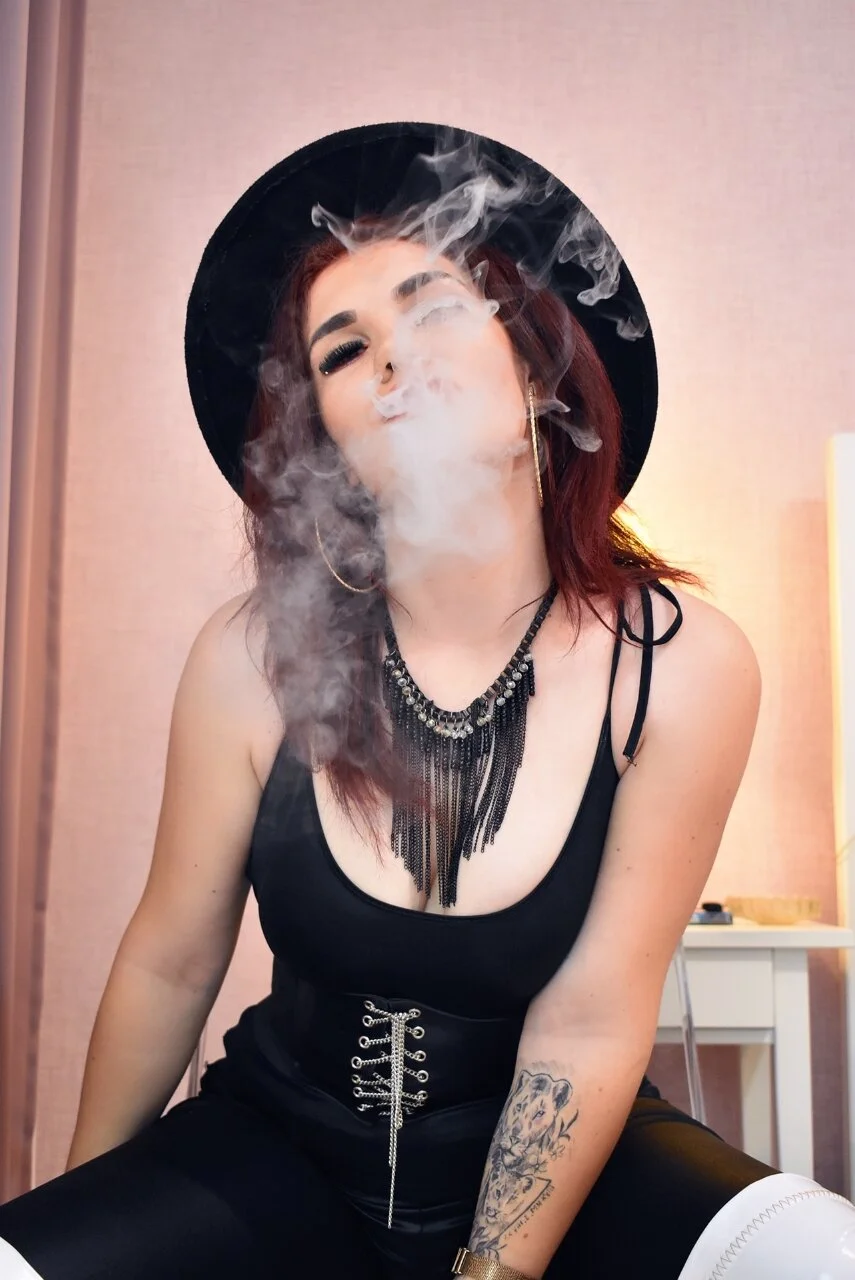 XXX Porn Photo of Nude MistressKasandra 19