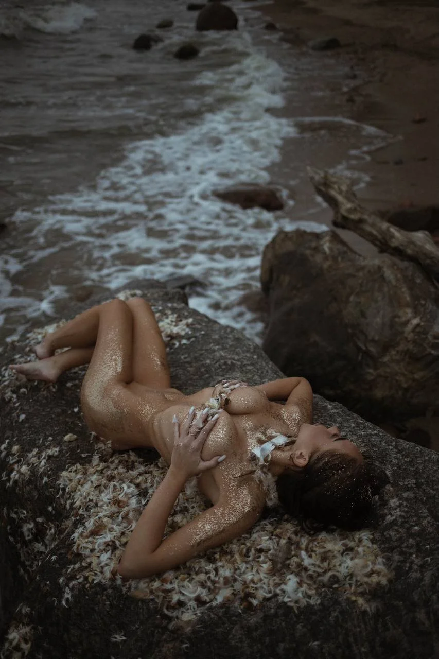 XXX Porn Photo of Nude CardiSweetBaby 7