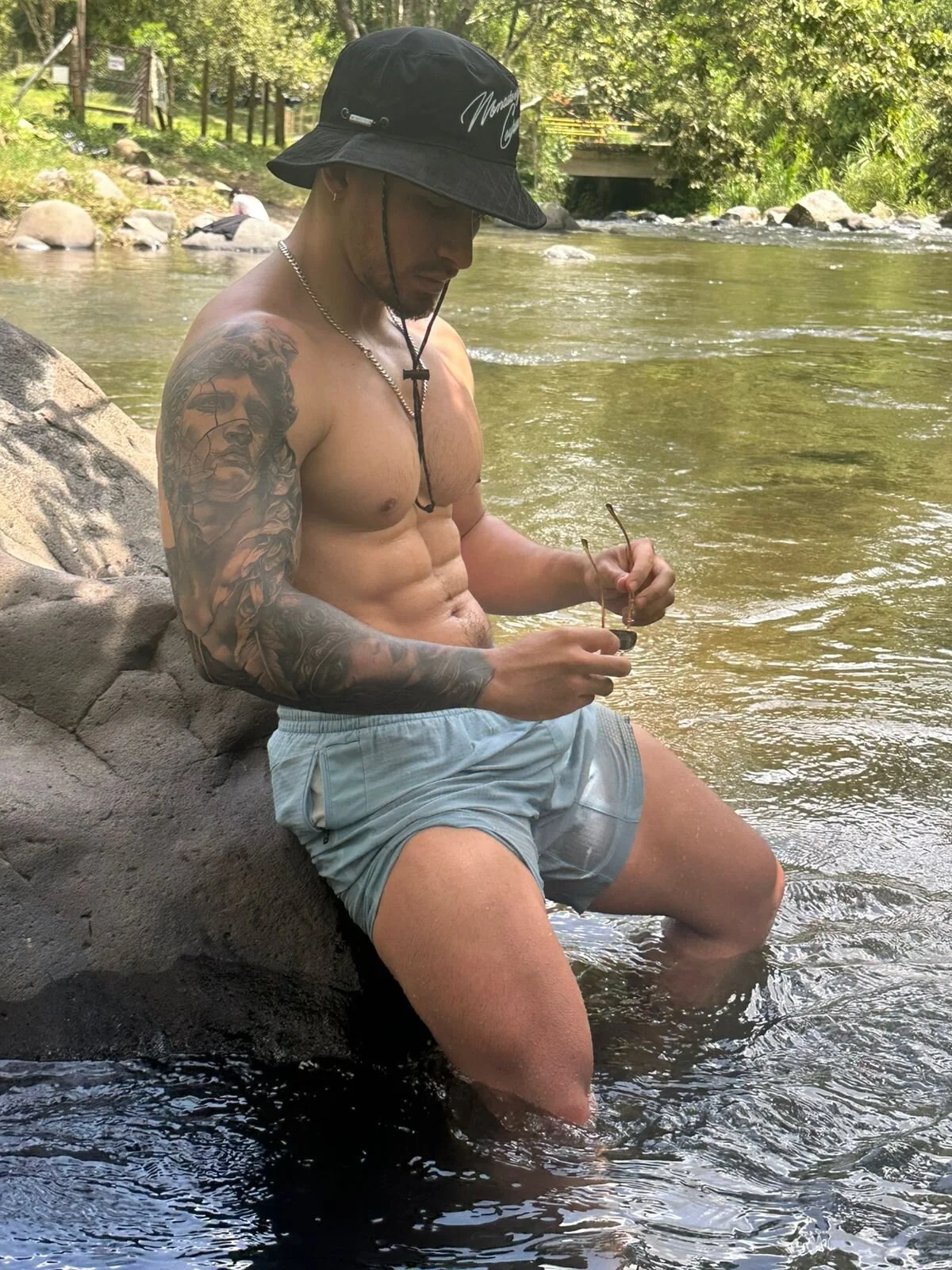 XXX Porn Photo of Nude Brad_Summer 91