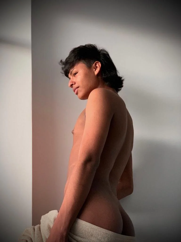 XXX Porn Photo of Nude ariel_adan 3