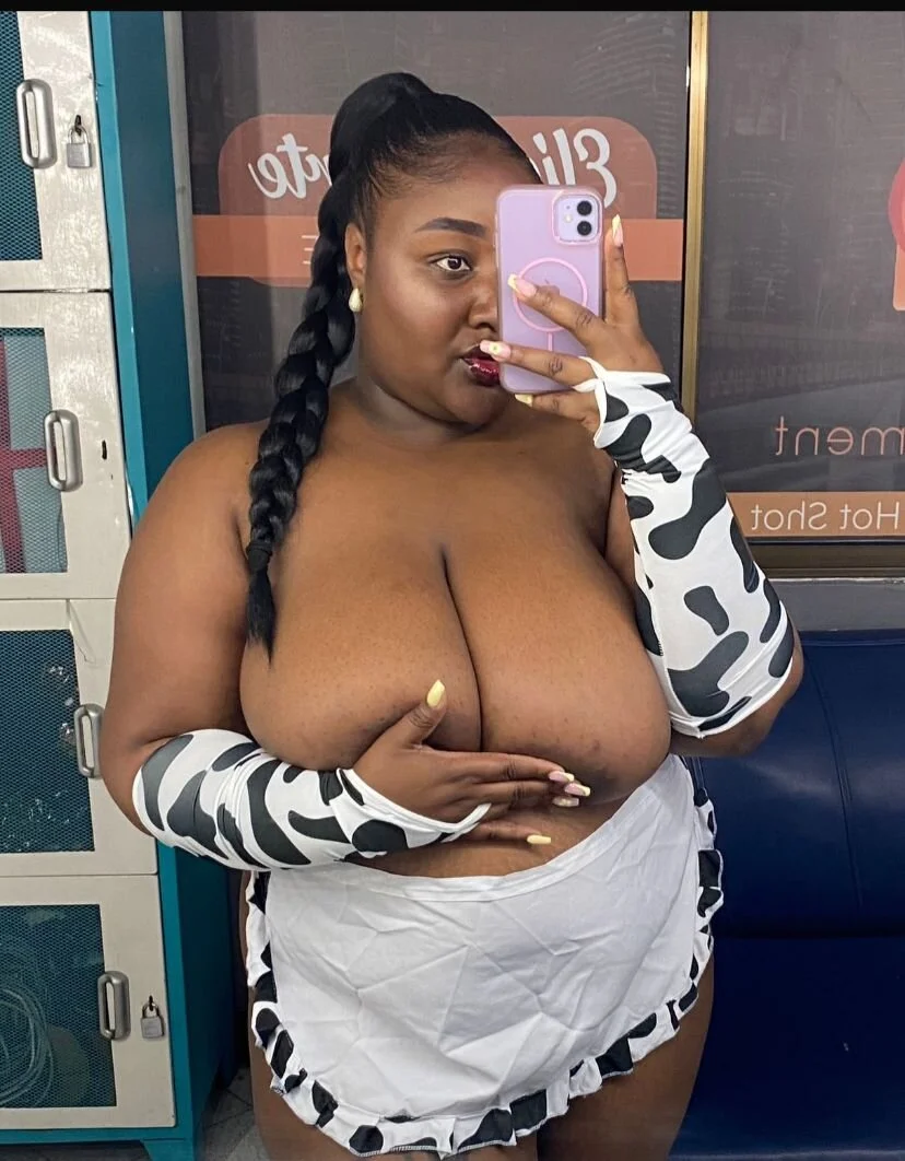 XXX Porn Photo of Nude Saravy_Blandon 33