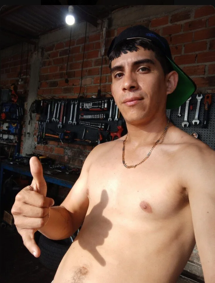 XXX Porn Photo of Nude Adrian_fire 57