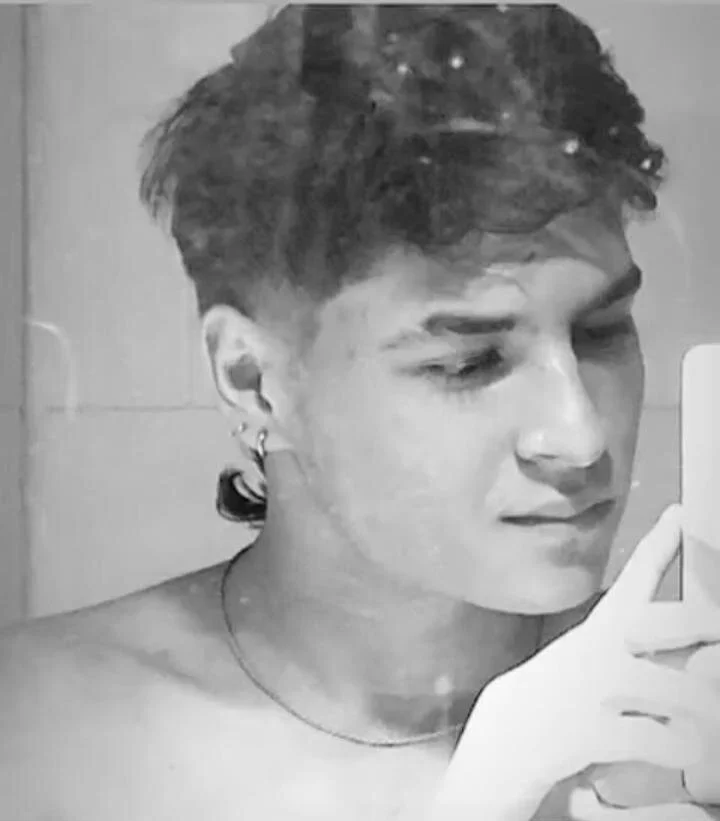 XXX Porn Photo of Nude Zack23__ 2