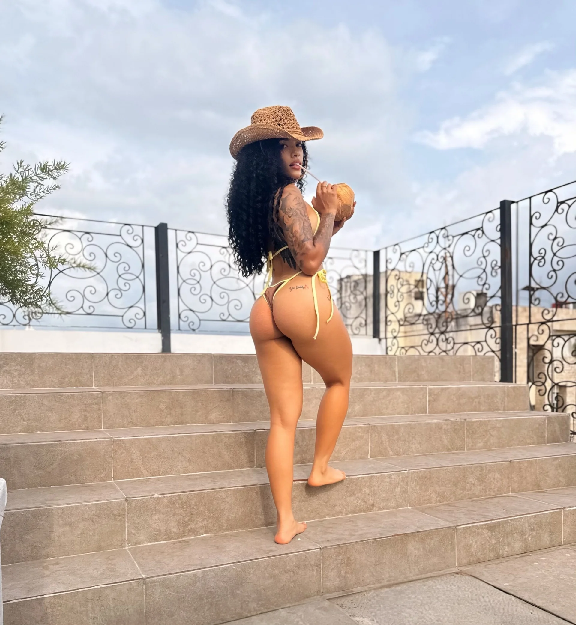XXX Porn Photo of Nude pretty_pettite 100
