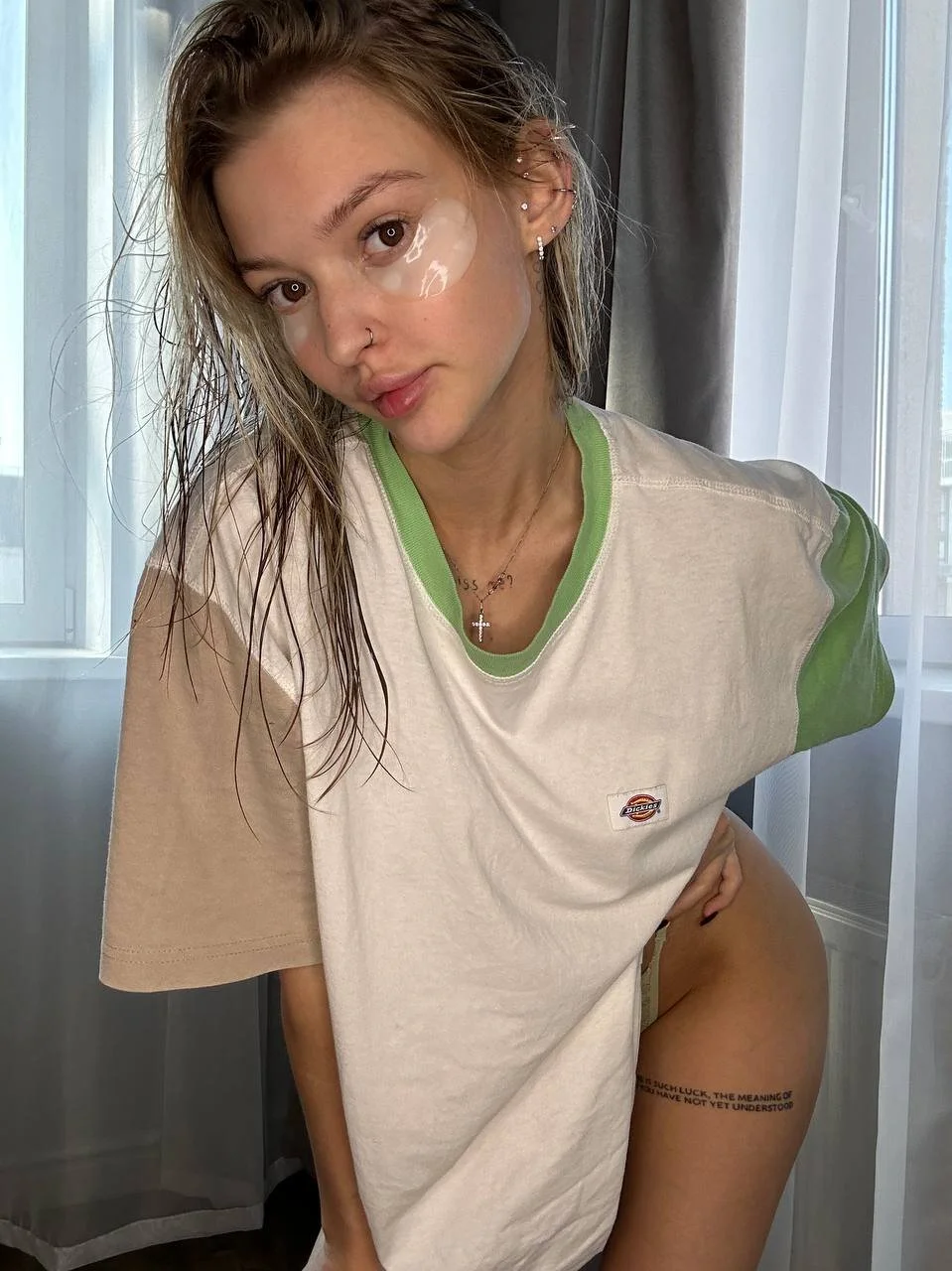 XXX Porn Photo of Nude pink_flow0 3