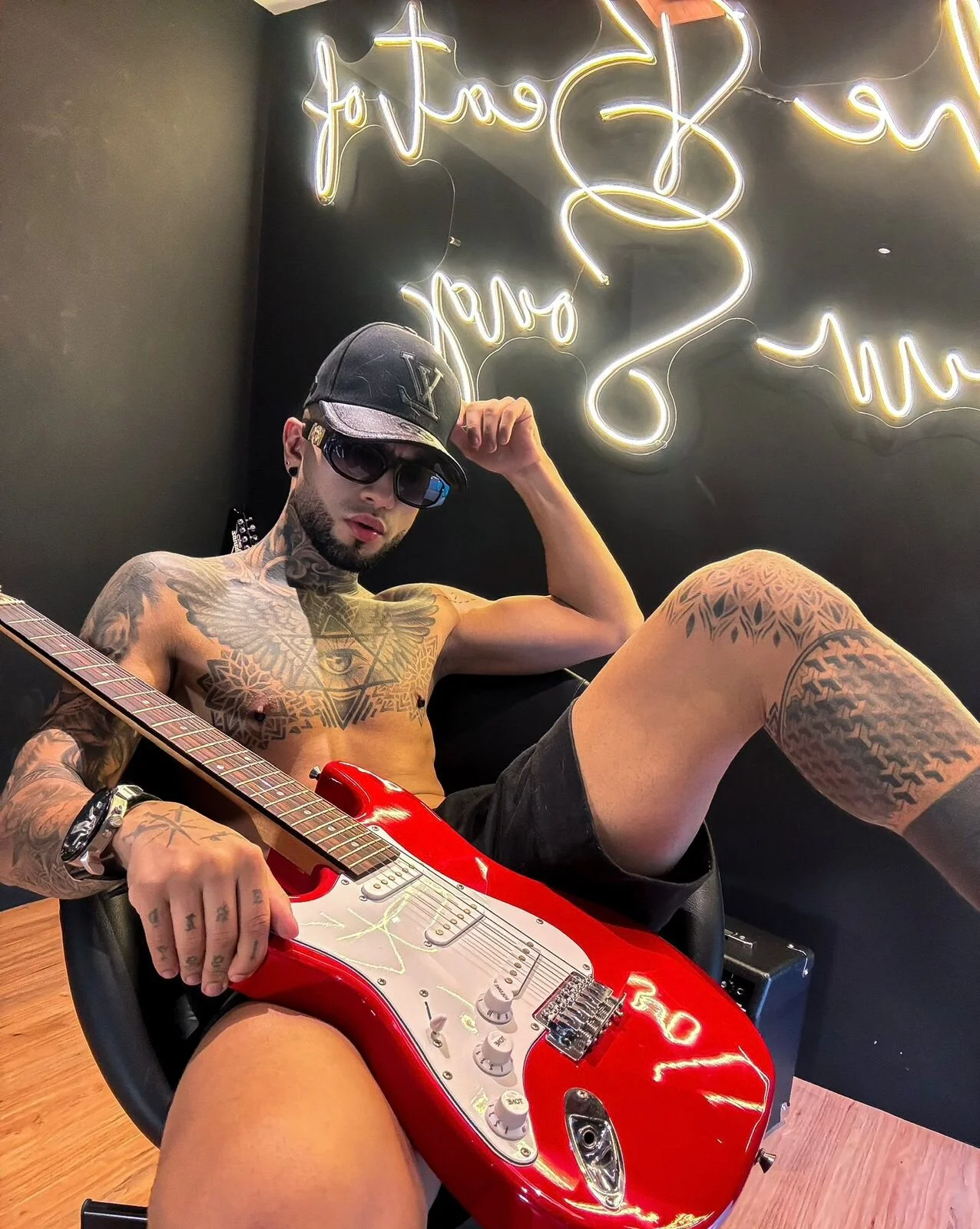 XXX Porn Photo of Nude samuel_boy_tatoo 43