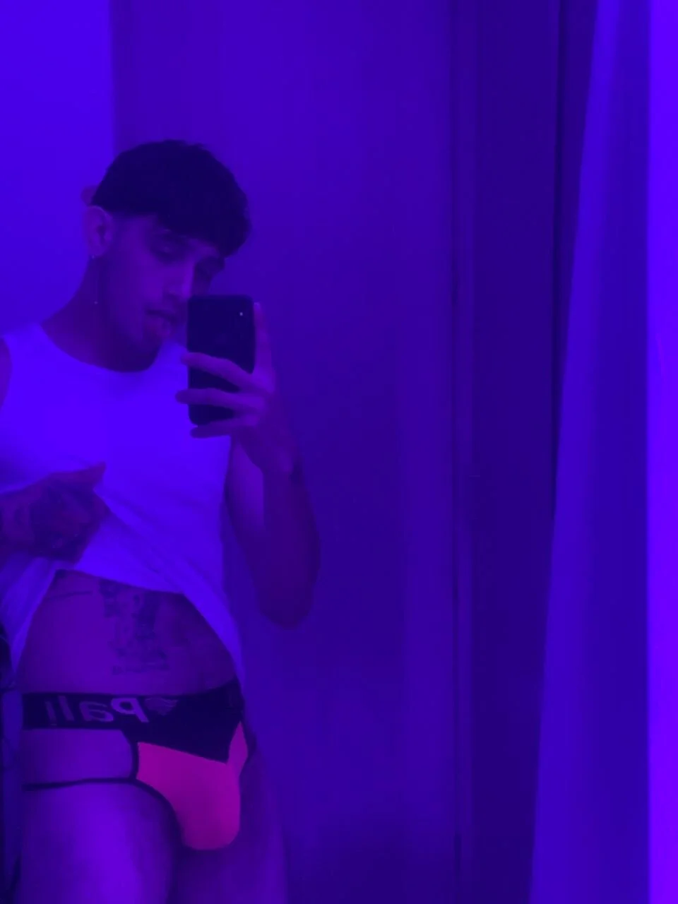 XXX Porn Photo of Nude Sebasxxl12 13