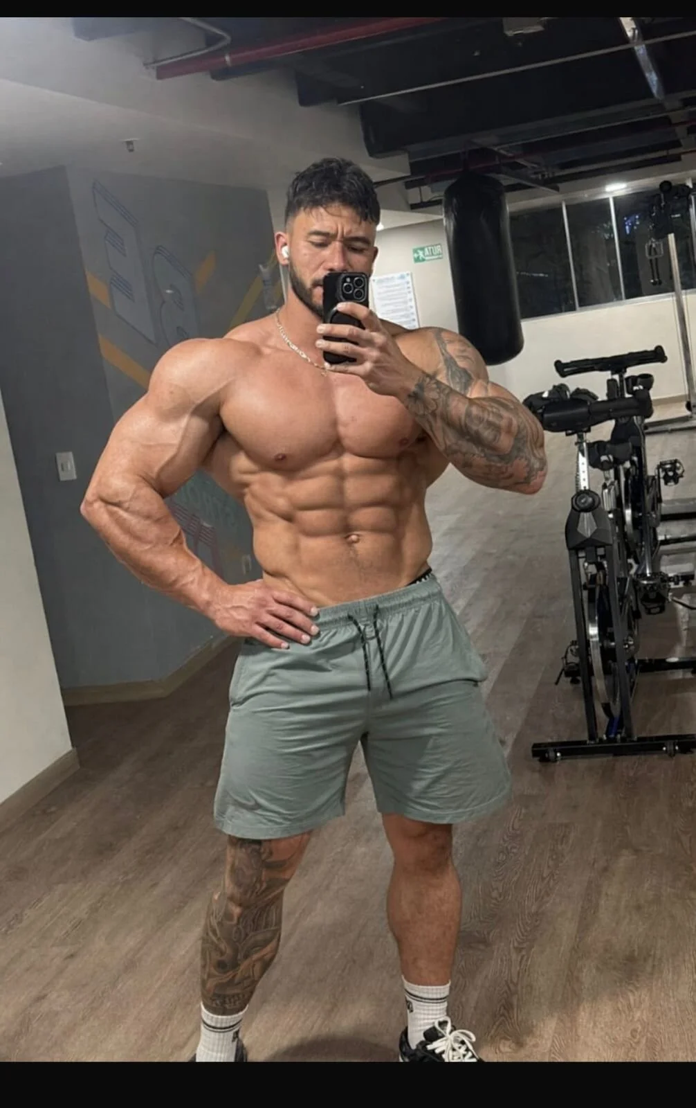 XXX Porn Photo of Nude Axel_power_ 16