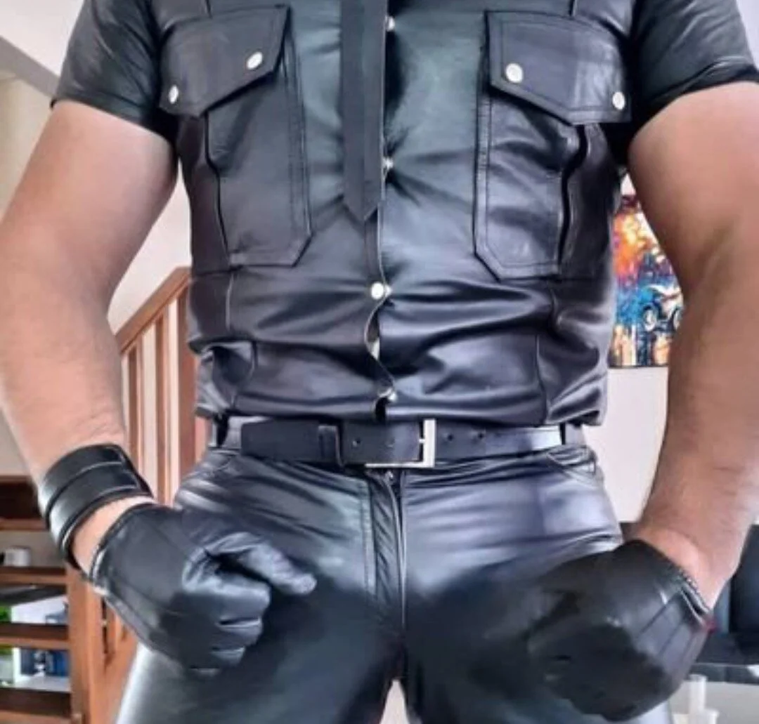 XXX Porn Photo of Nude Andrex_Leather 14