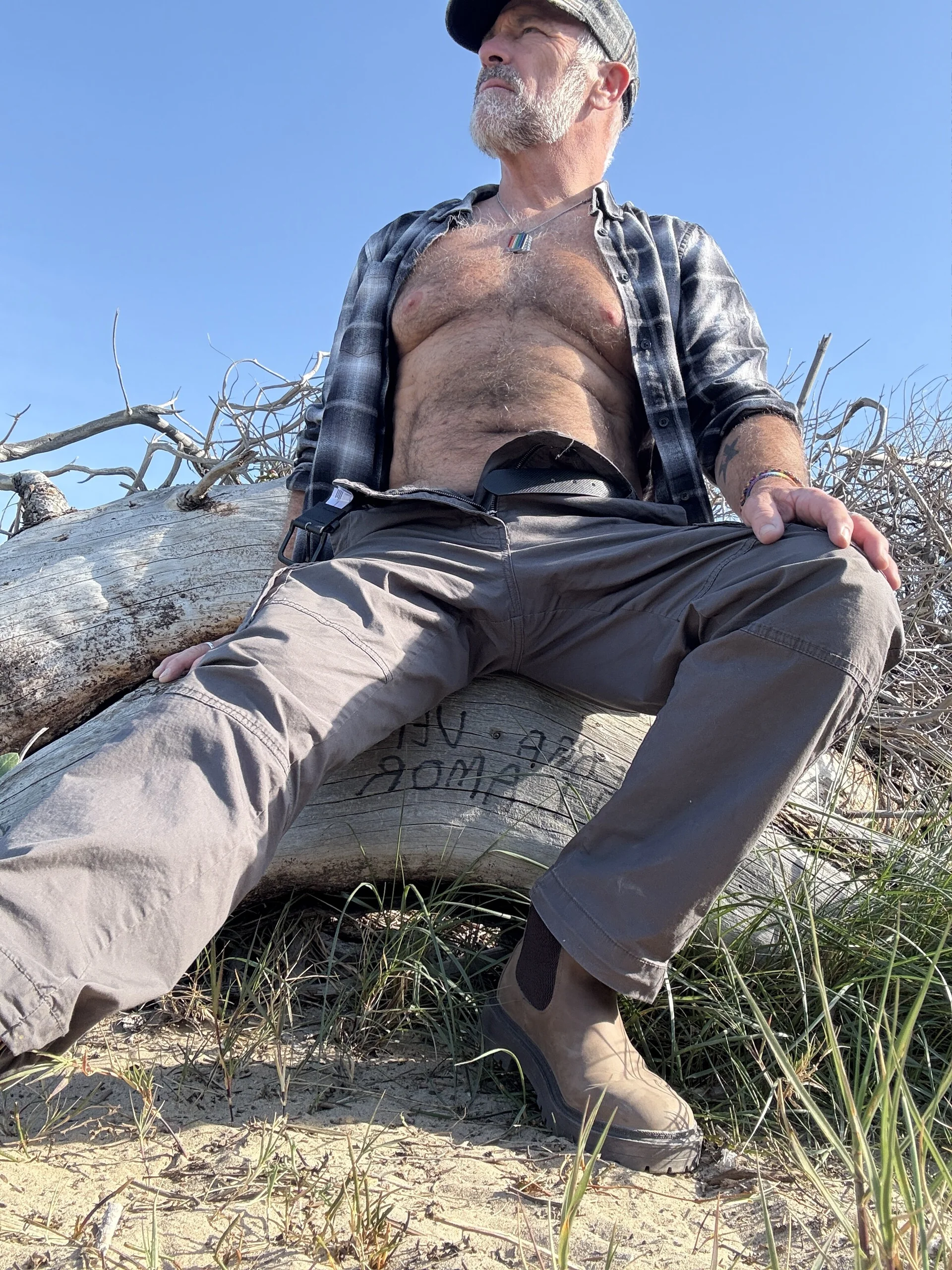 XXX Porn Photo of Nude DaddybearVLC 5