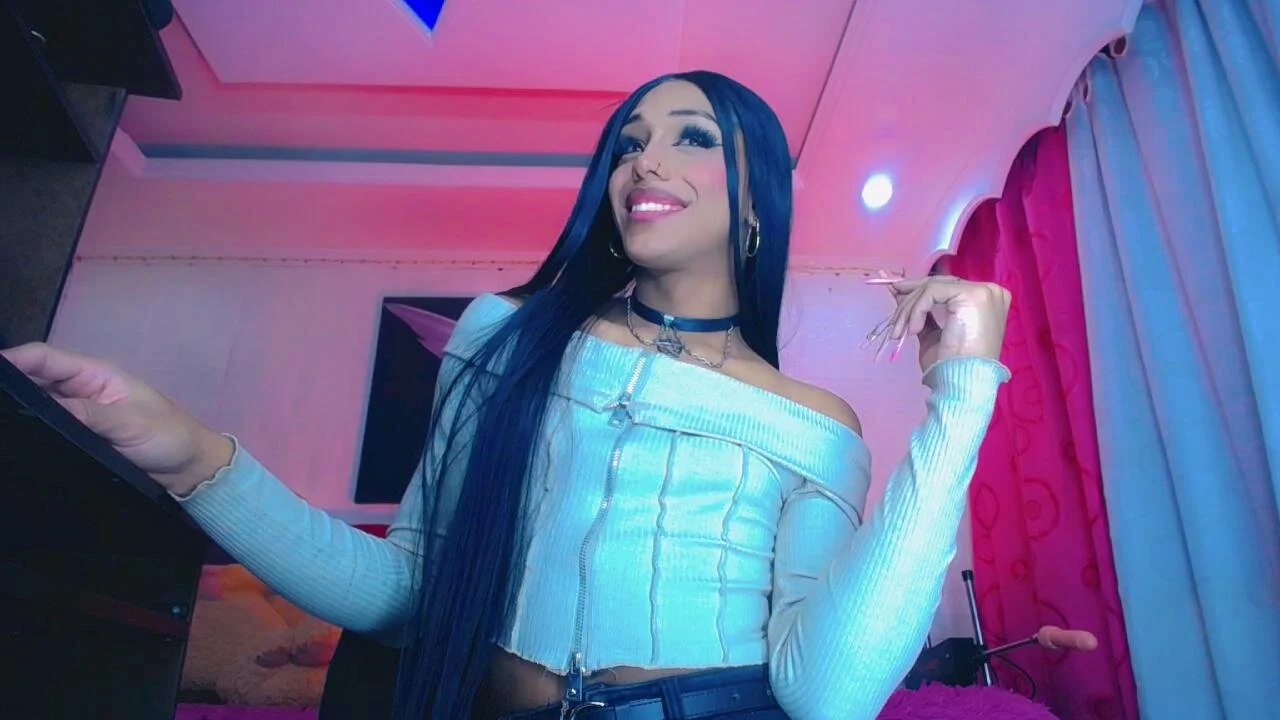 XXX Porn Photo of Nude NahomiCamper 17