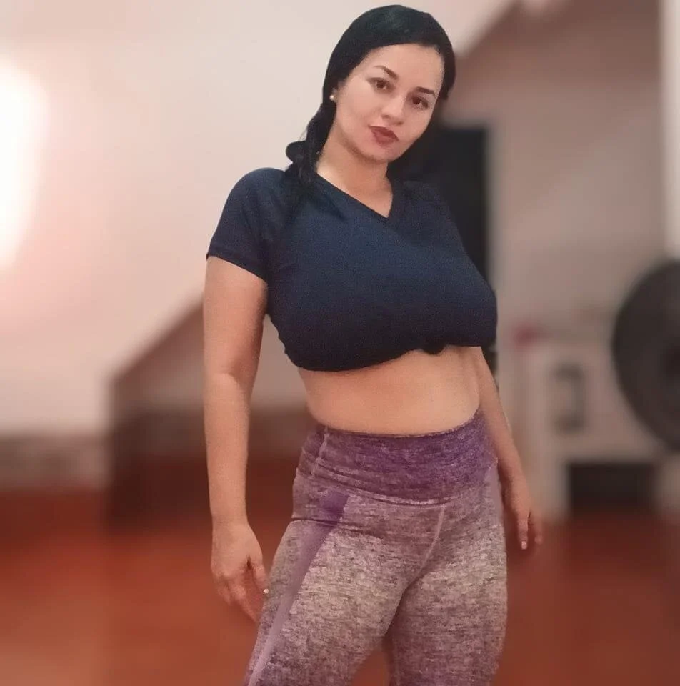 XXX Porn Photo of Nude MommyHelpsmee 7