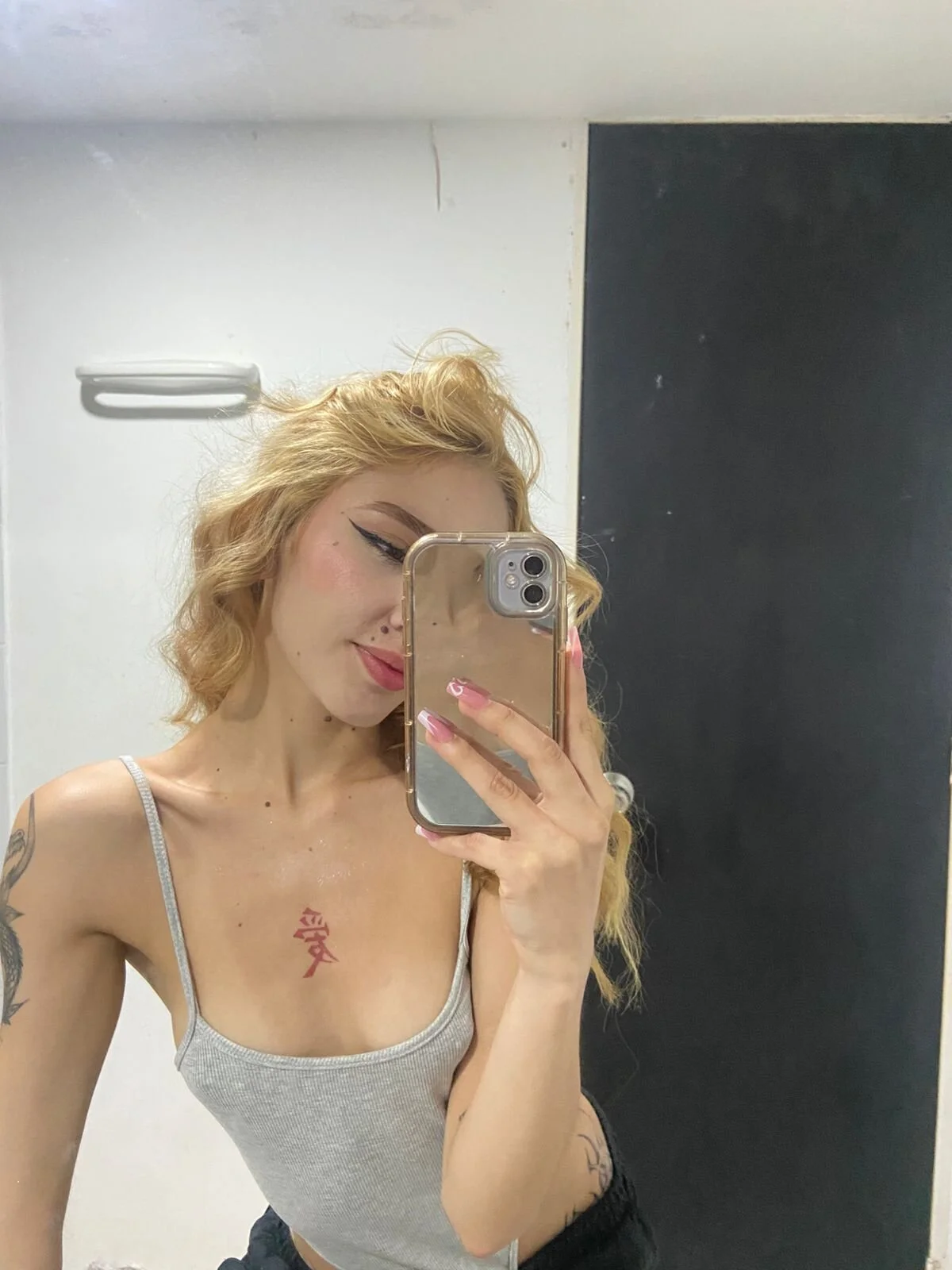 XXX Porn Photo of Nude emily_pons 7