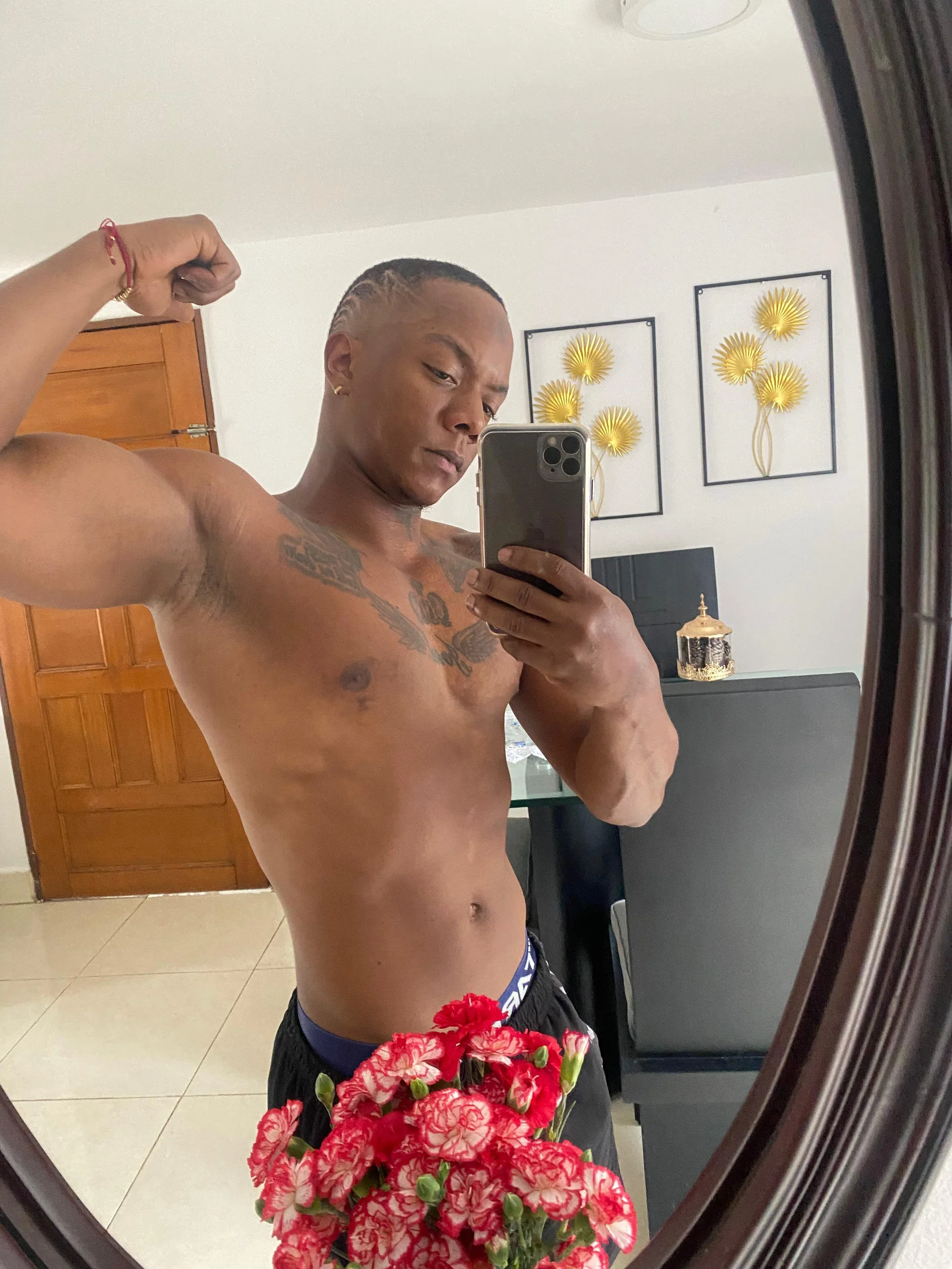 XXX Porn Photo of Nude ronnie_7777 11