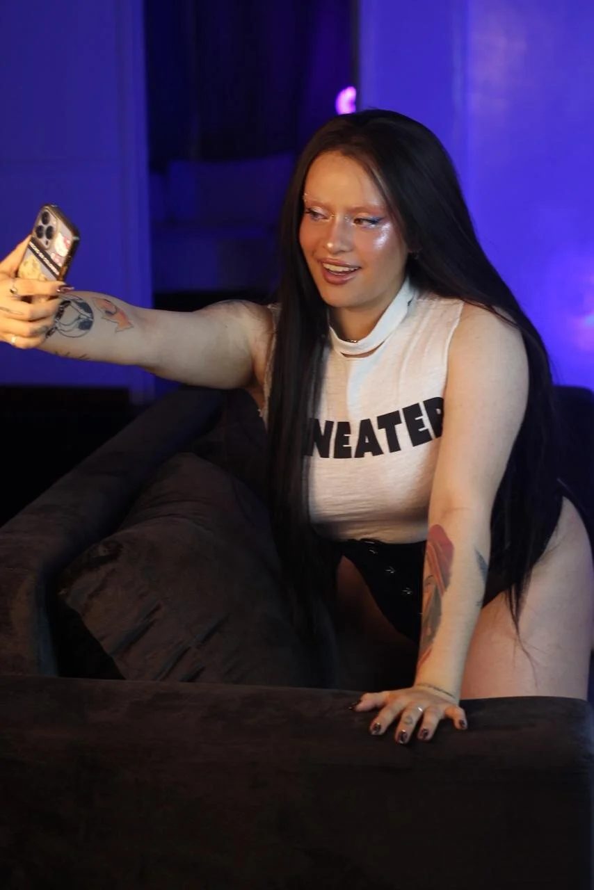XXX Porn Photo of Nude Alaska_deluxe 216
