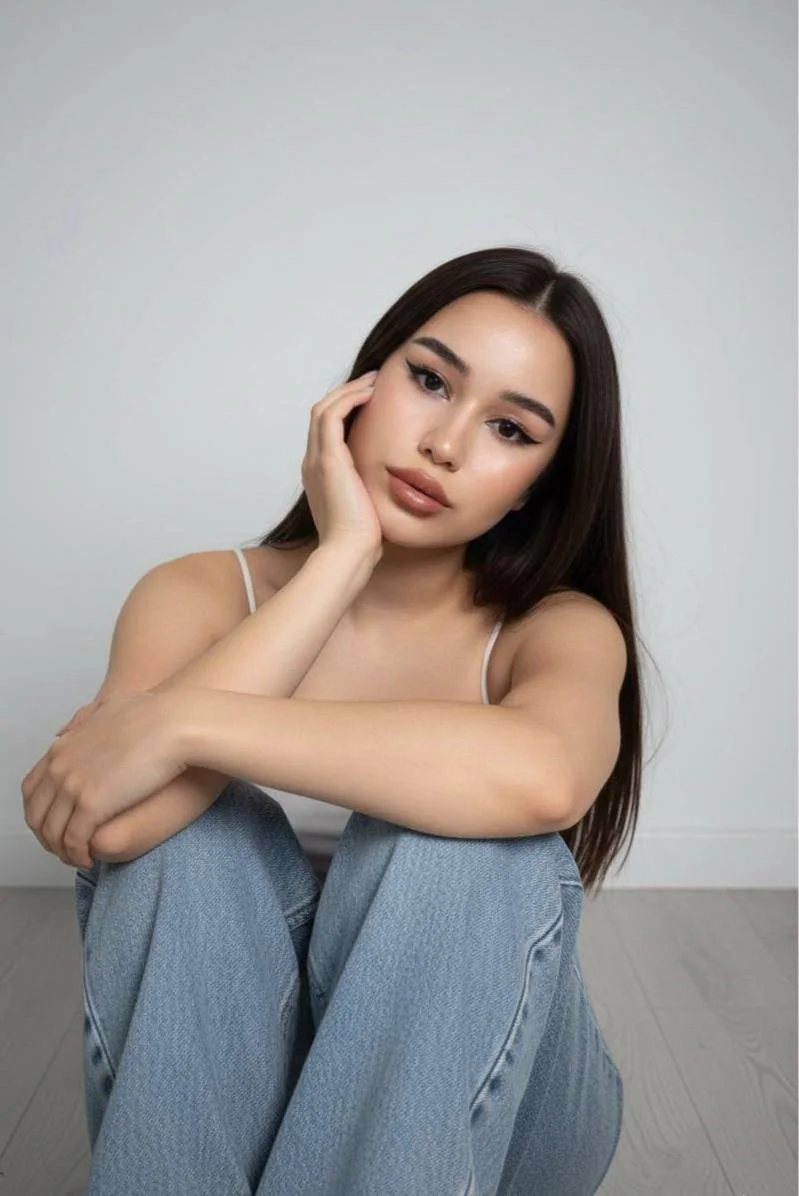 XXX Porn Photo of Nude EzieBrizie 4