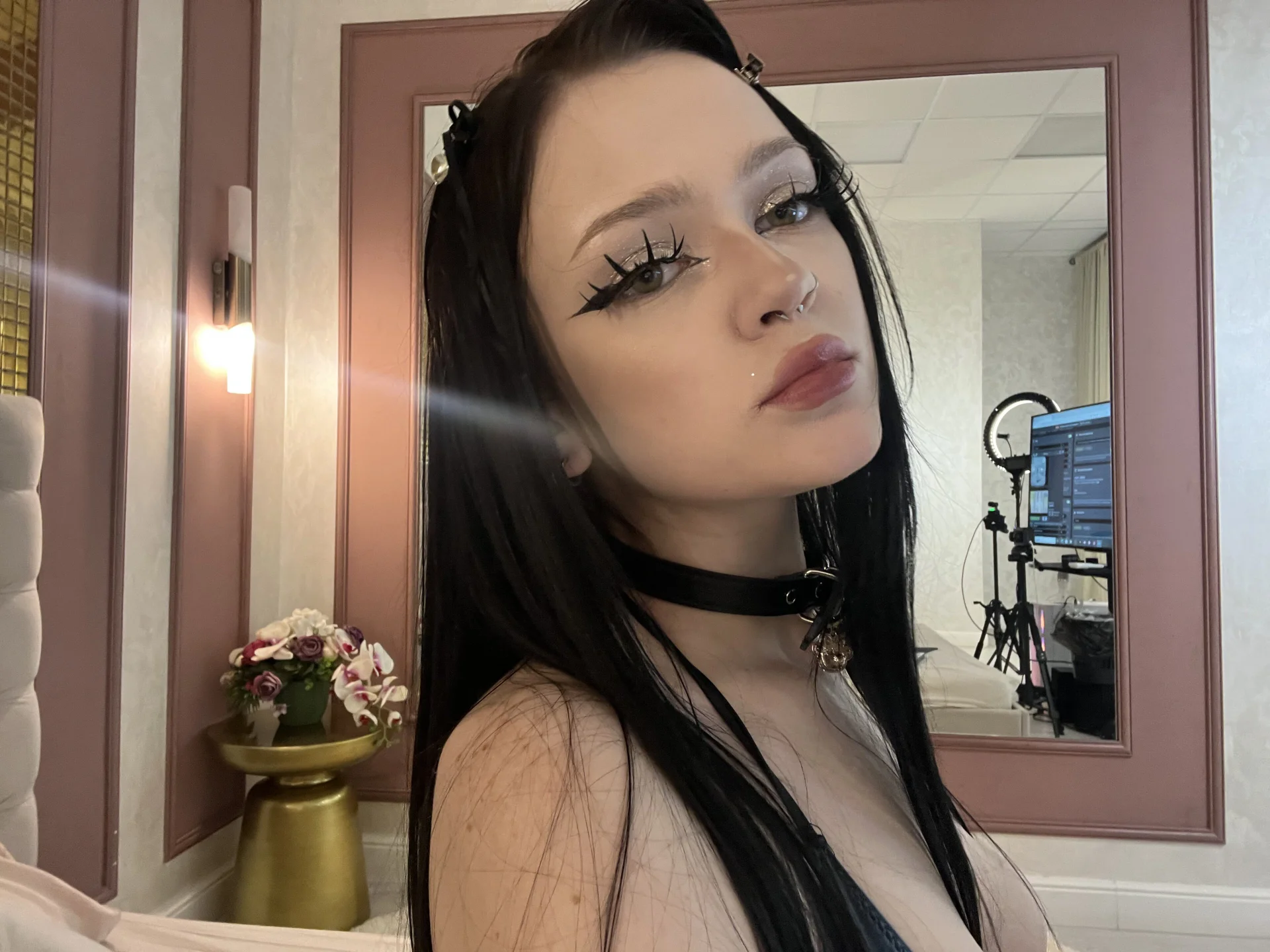 XXX Porn Photo of Nude PorcelainAnora 59