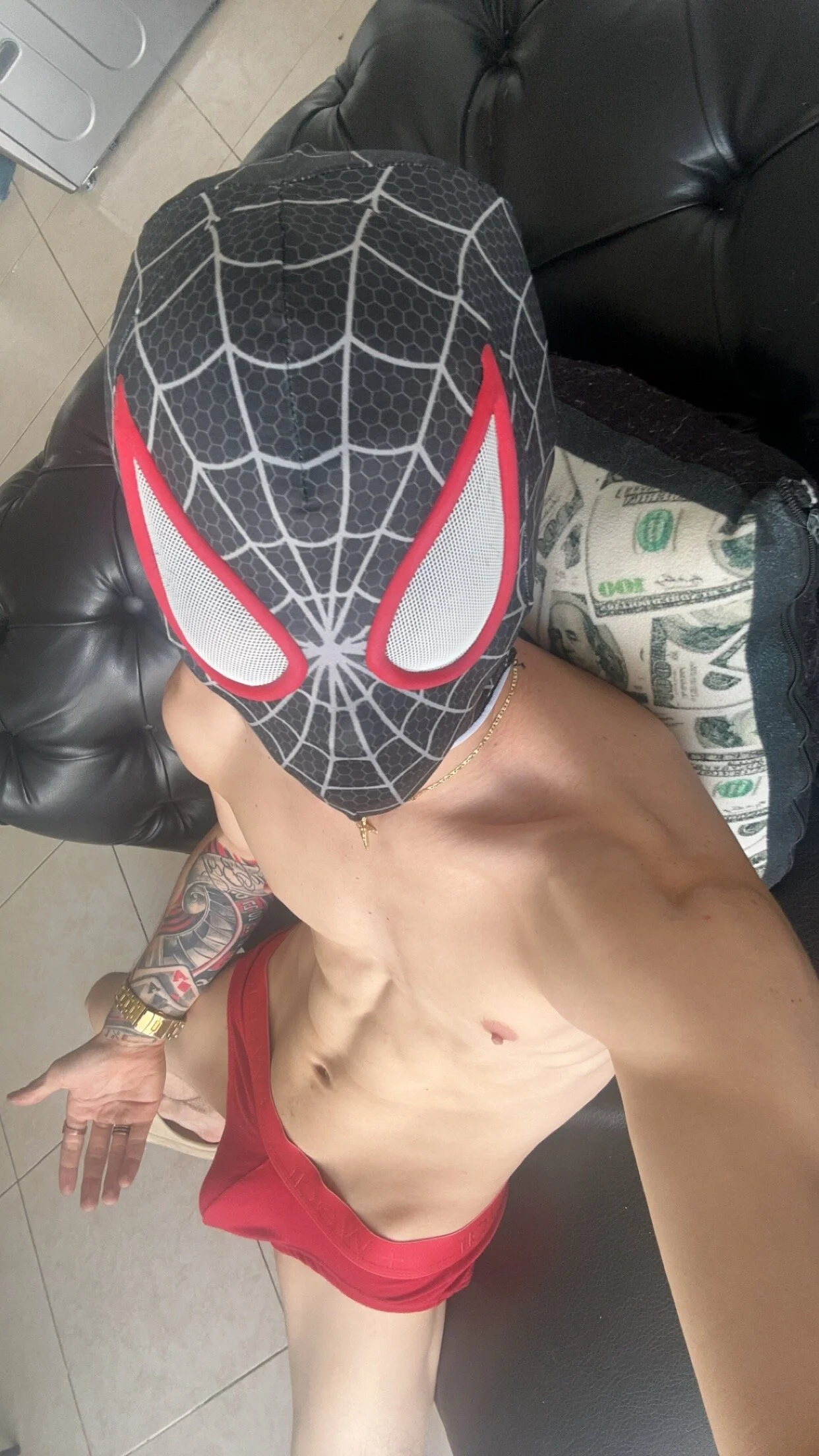 XXX Porn Photo of Nude pretur_cruba1 8