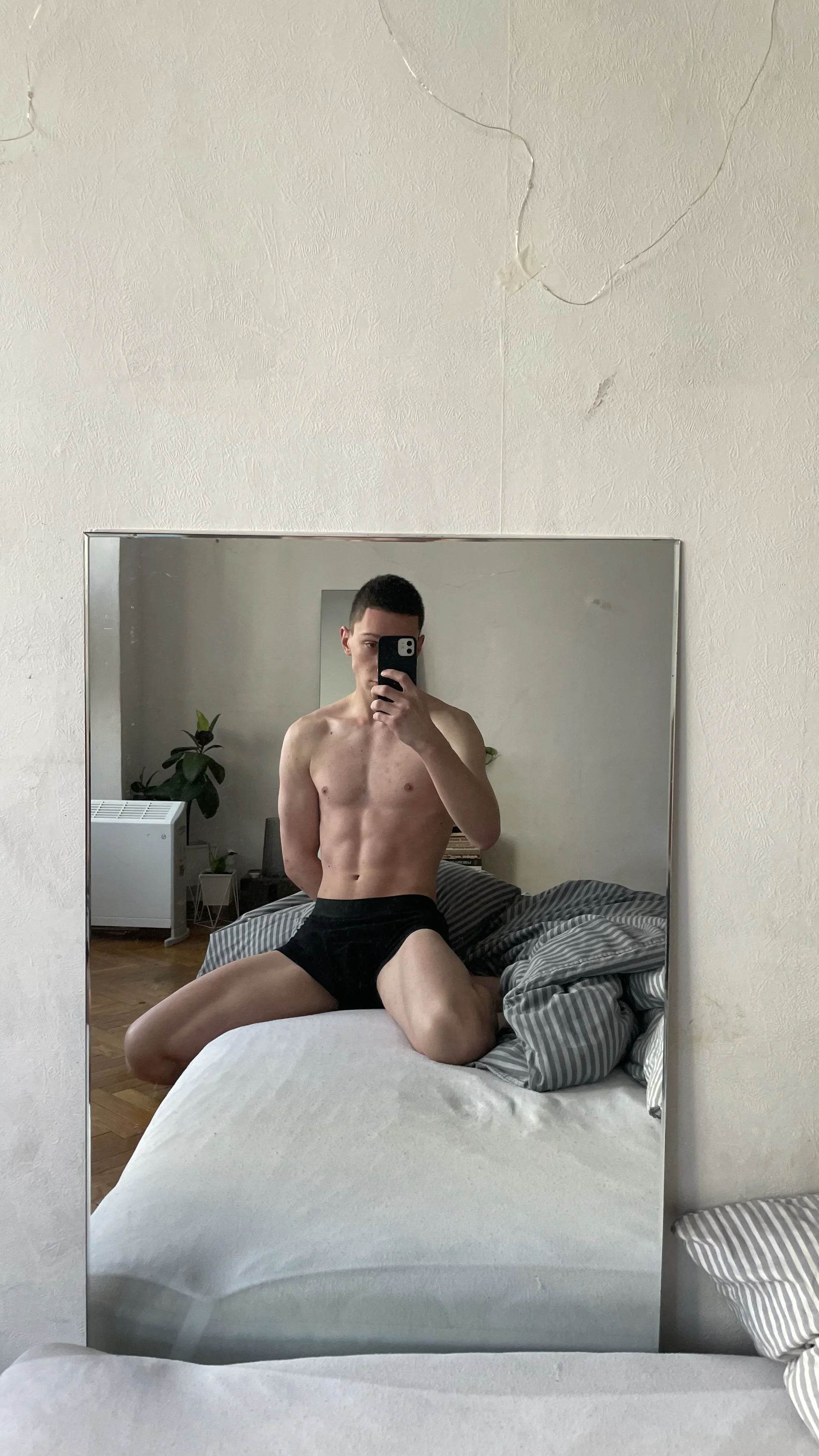 XXX Porn Photo of Nude BoyTurtle 4