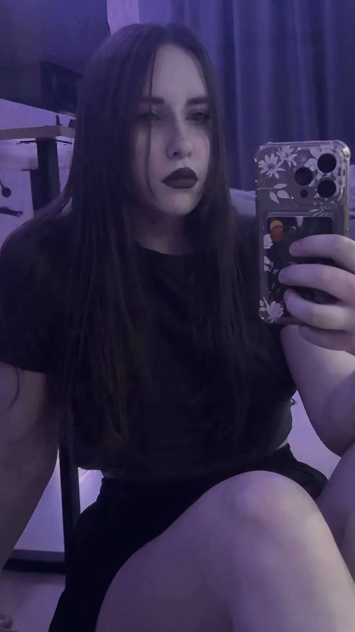 XXX Porn Photo of Nude QuyenOlson 6