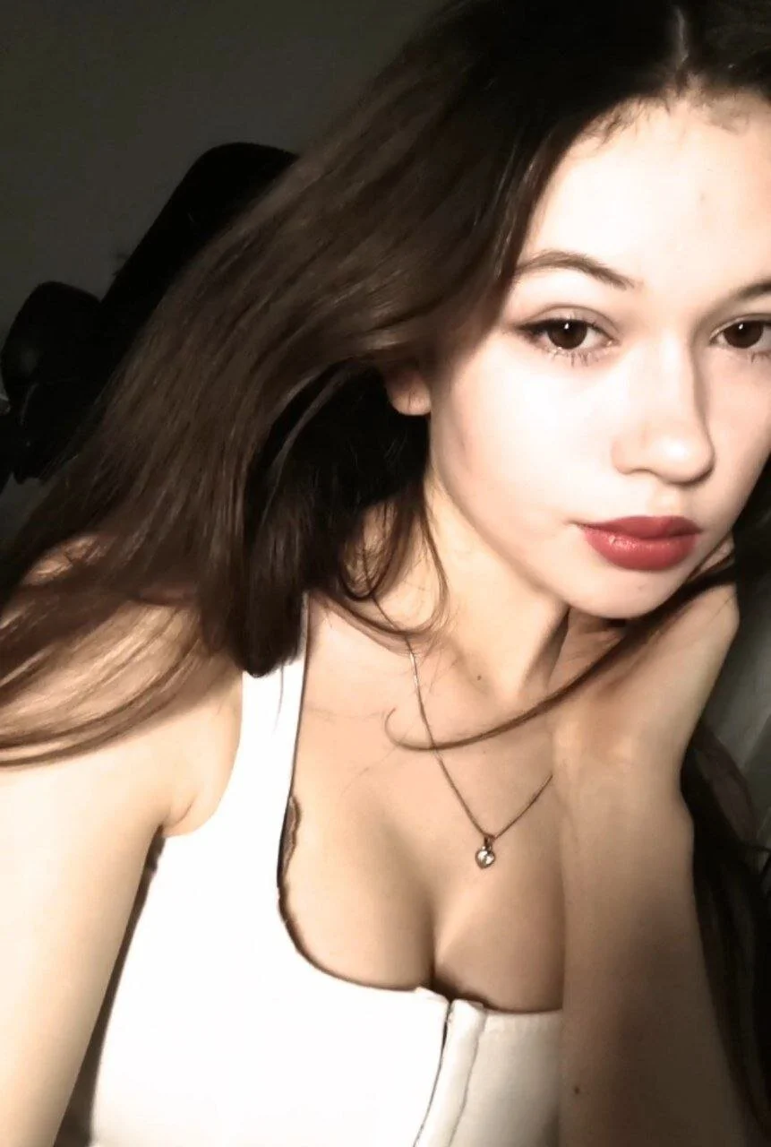 XXX Porn Photo of Nude Nicole_Charm 1